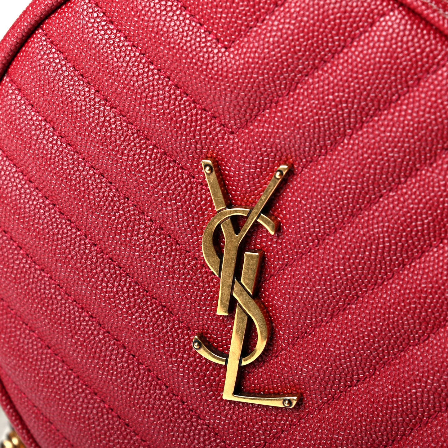 Grain De Poudre Matelasse Chevron Quilted Round Vinyle Camera Bag Eros Red