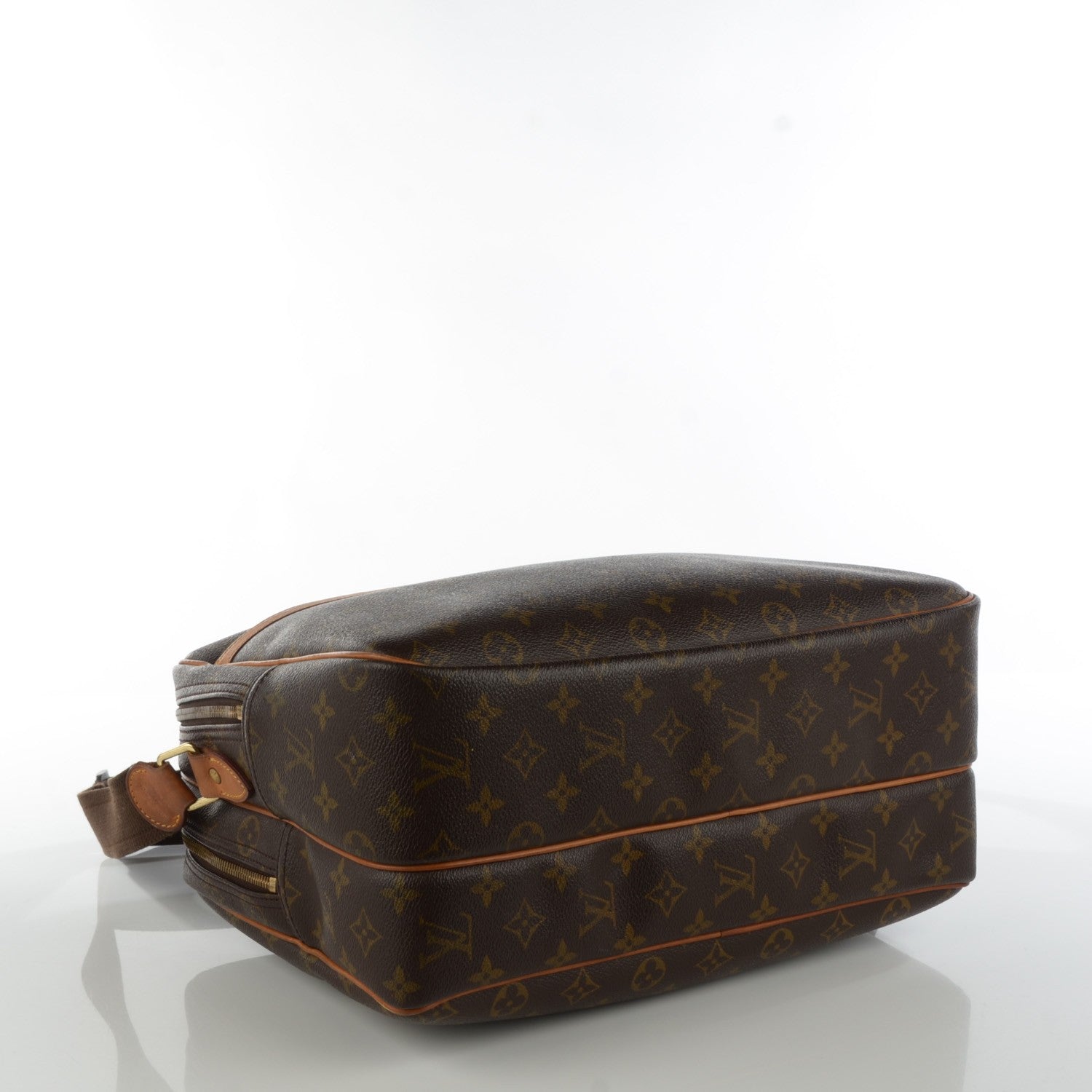 Louis Vuitton Monogram Reporter GM 4 of 12