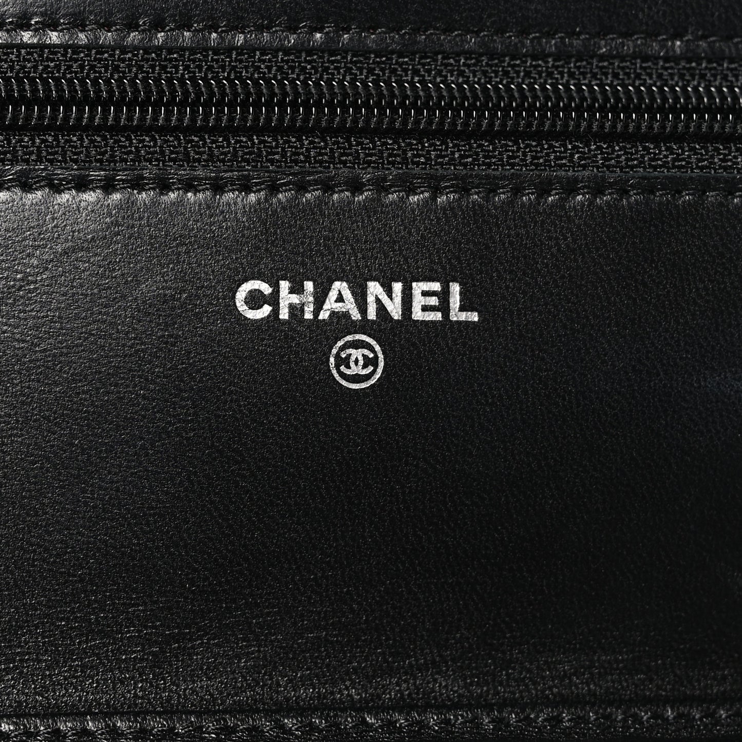 Lambskin Quilted Wallet On Chain WOC Black