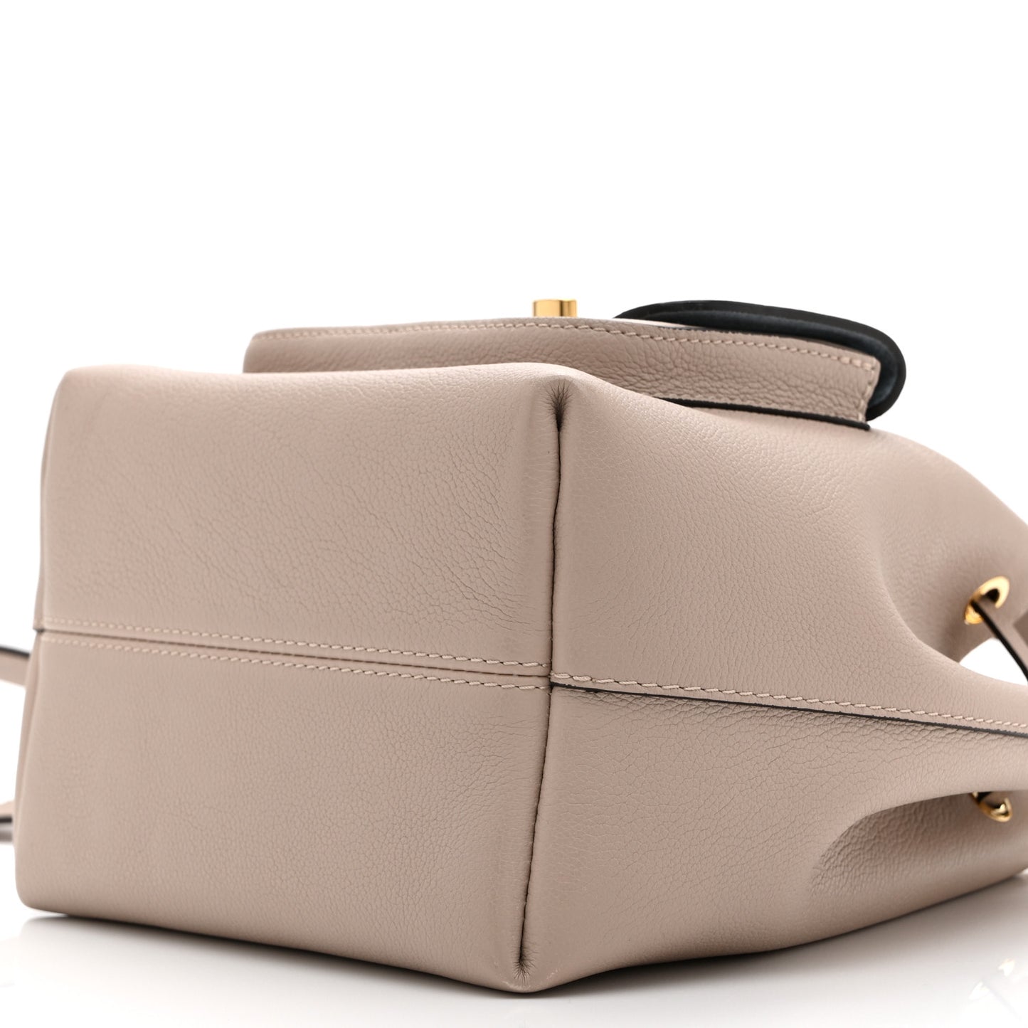 Calfskin Lockme Bucket MM Greige