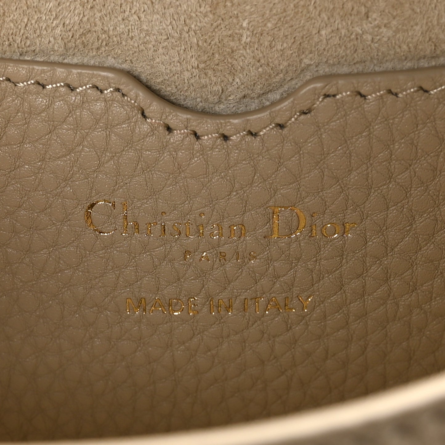 Grained Calfskin Medium Bobby Flap Beige