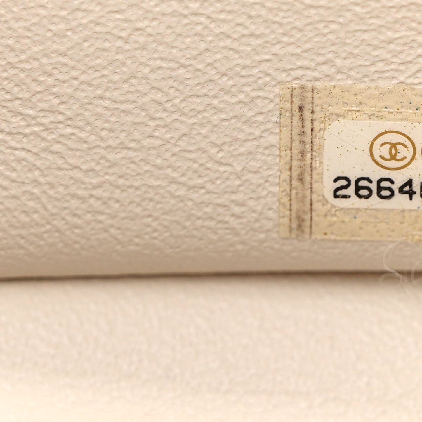 Caviar Quilted Jumbo Double Flap Ivory