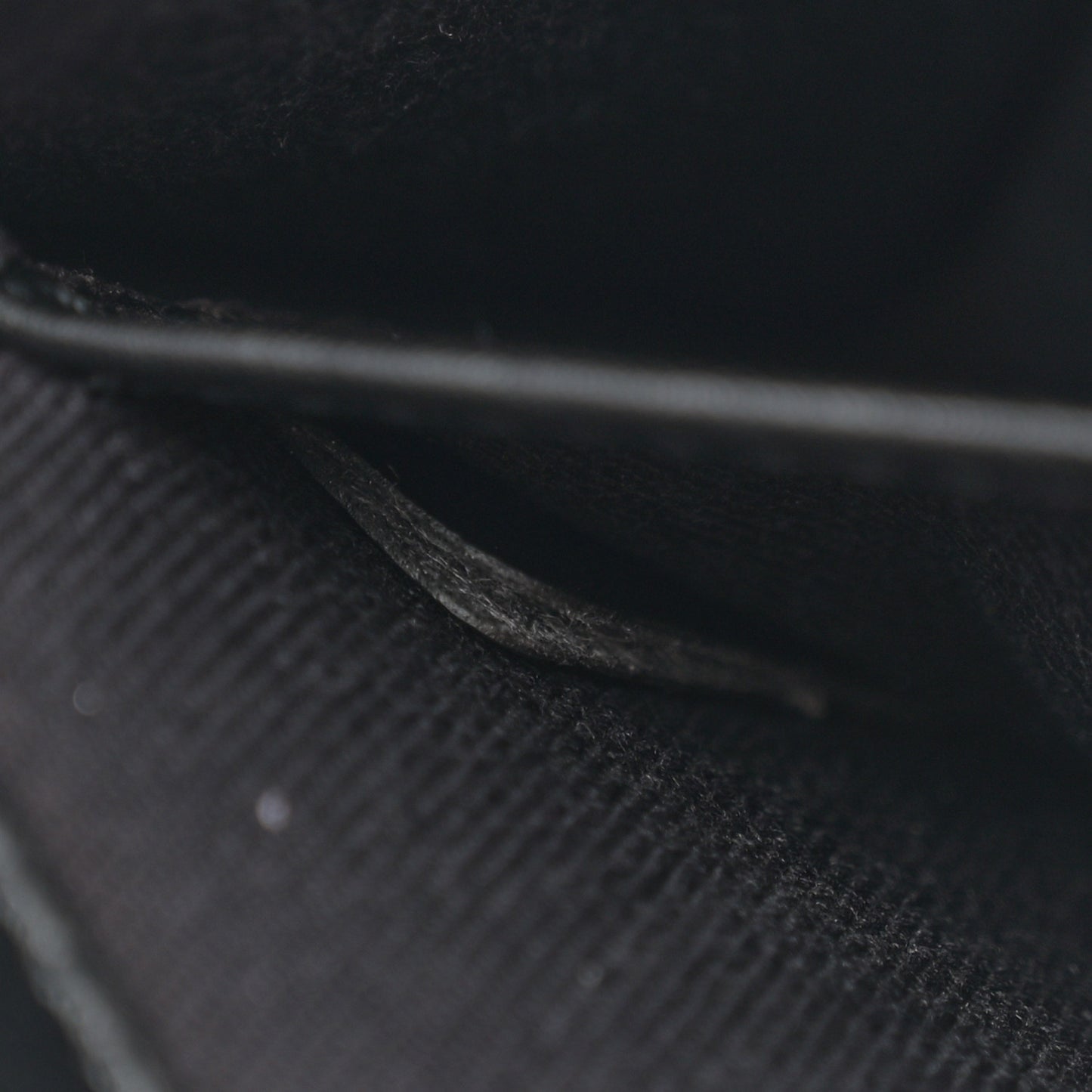 Vitello Mini Glam Lock Rockstud Flap Black