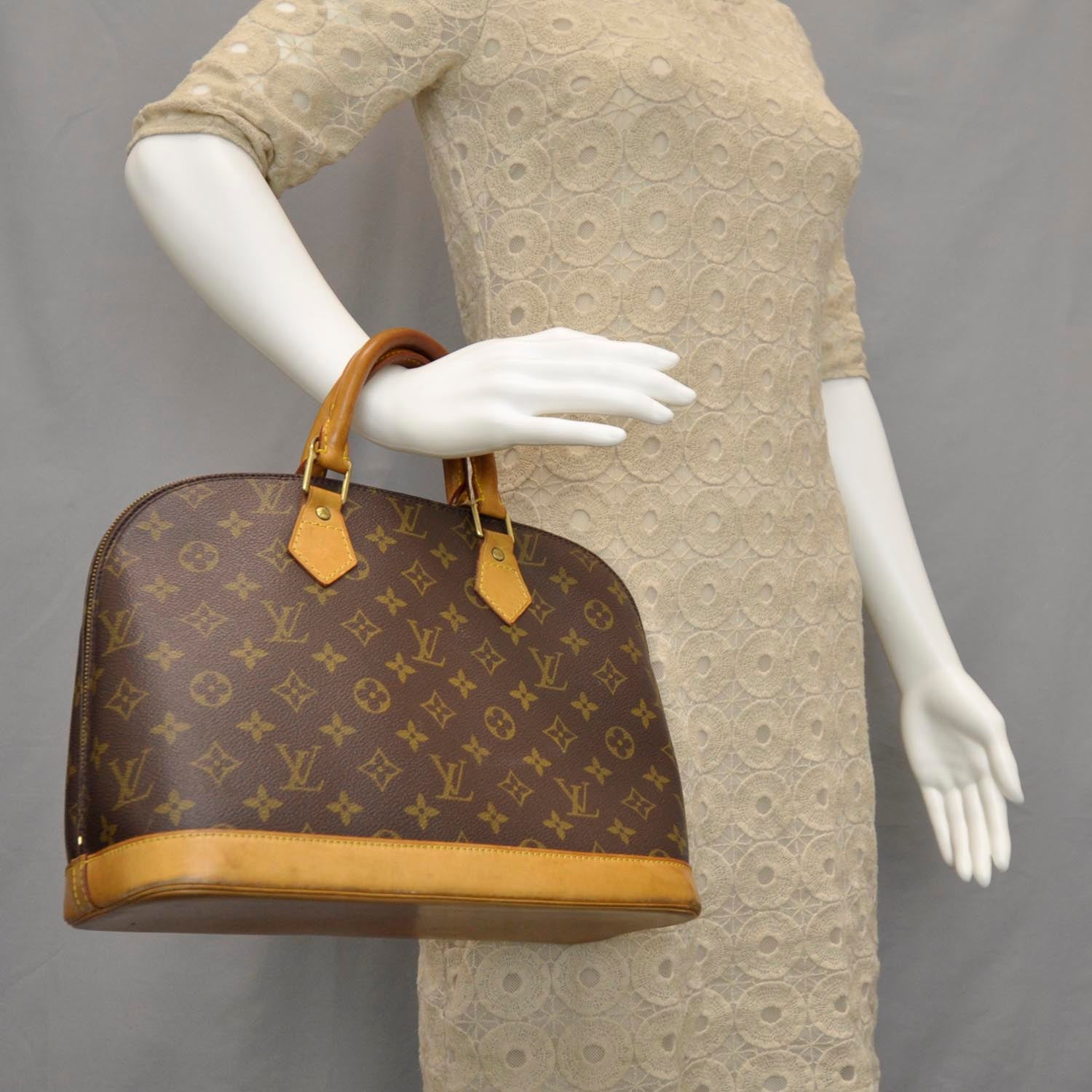 Louis Vuitton Monogram Alma PM 2 of 9