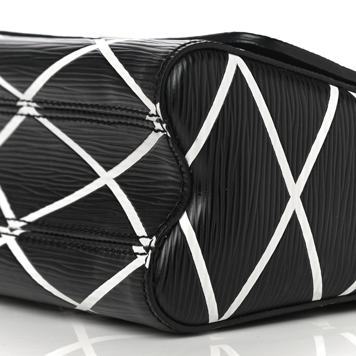 Louis Vuitton Epi Malletage Twist Shoulder Bag PM Black 9 of 9