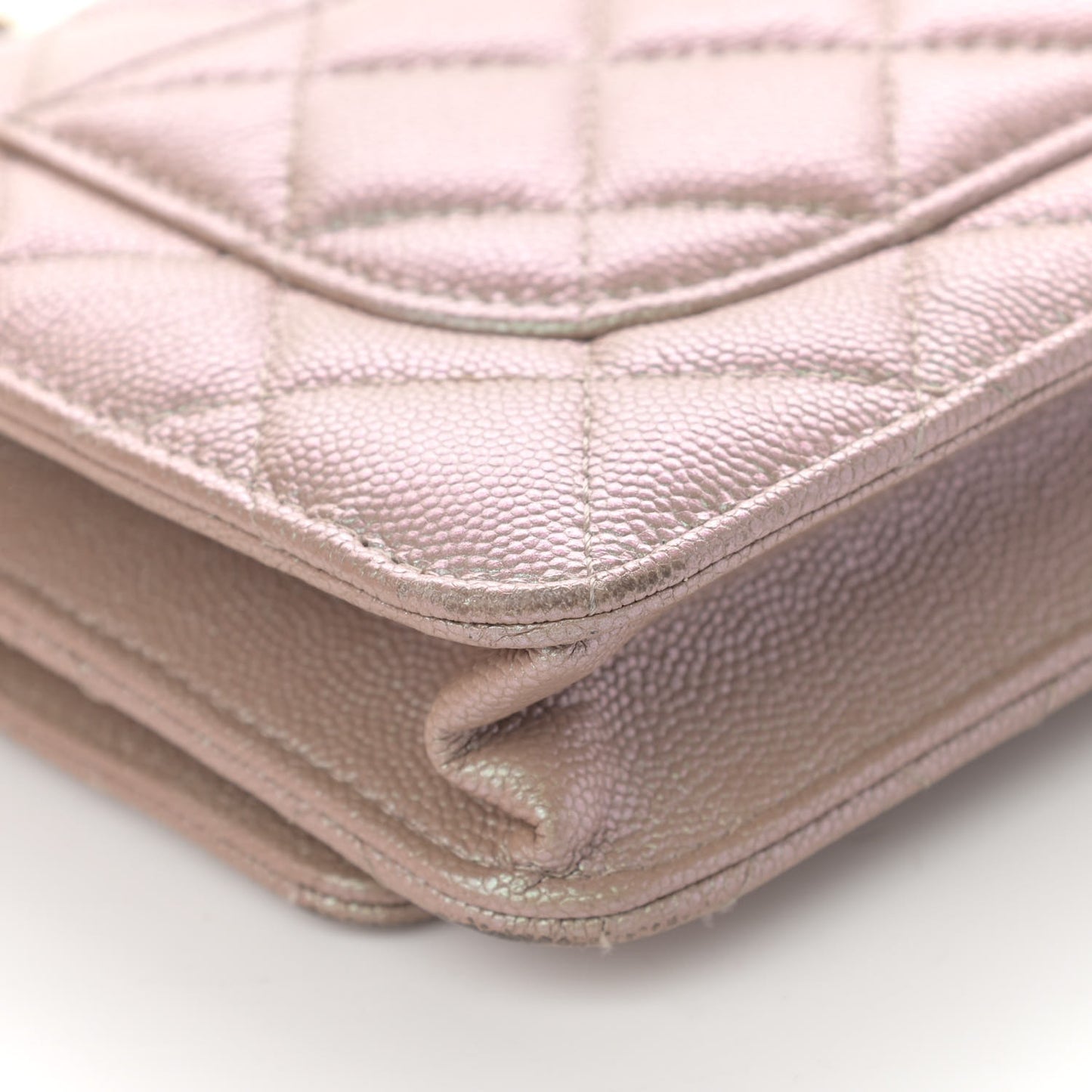 Iridescent Caviar Quilted Wallet On Chain WOC Beige