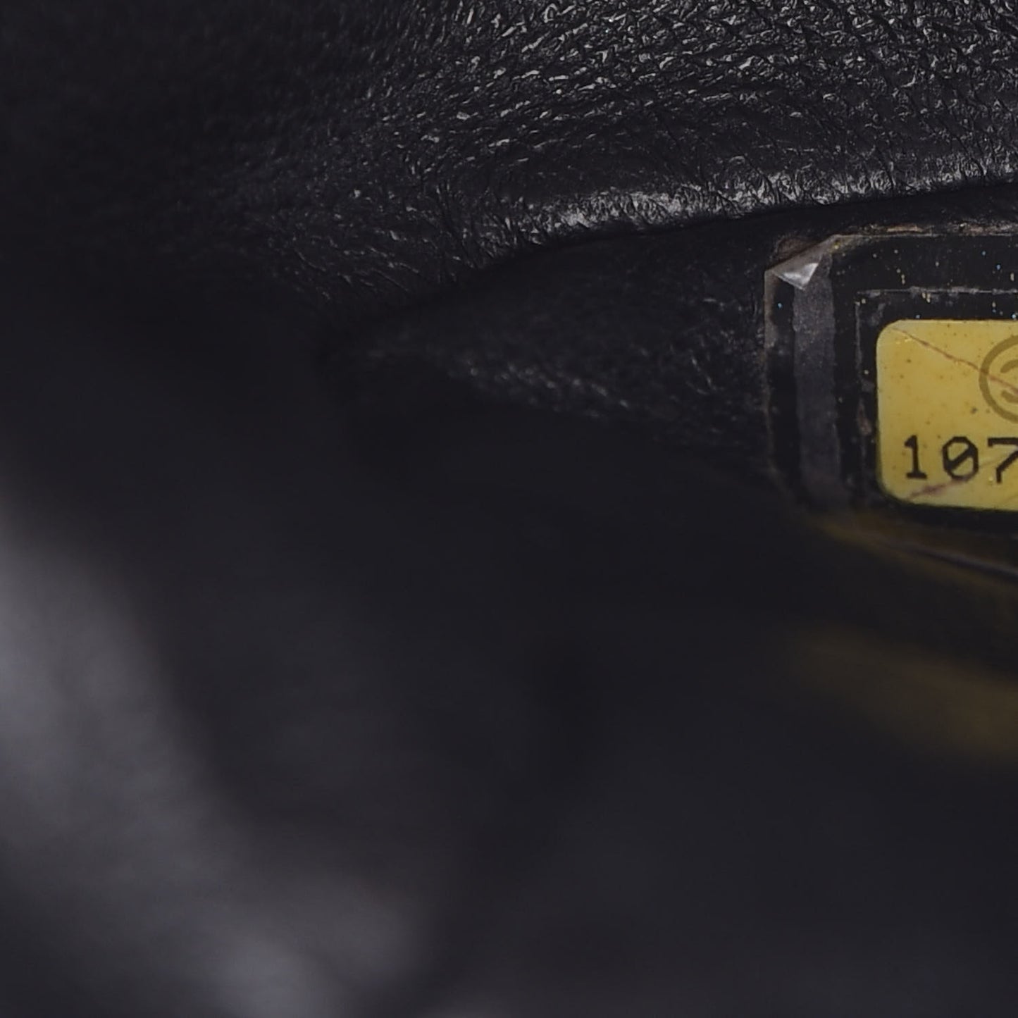 Caviar Quilted East West Flap Black