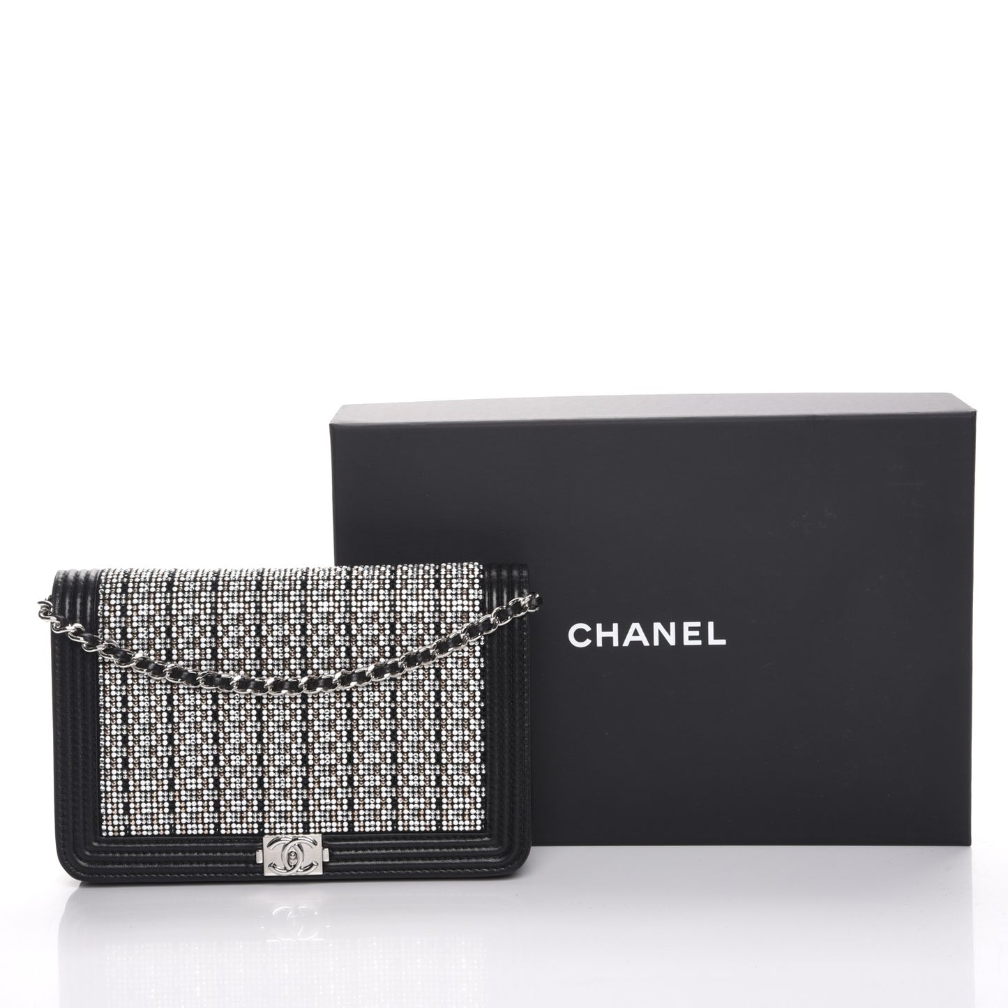 Calfskin Strass Boy Wallet On Chain WOC Black