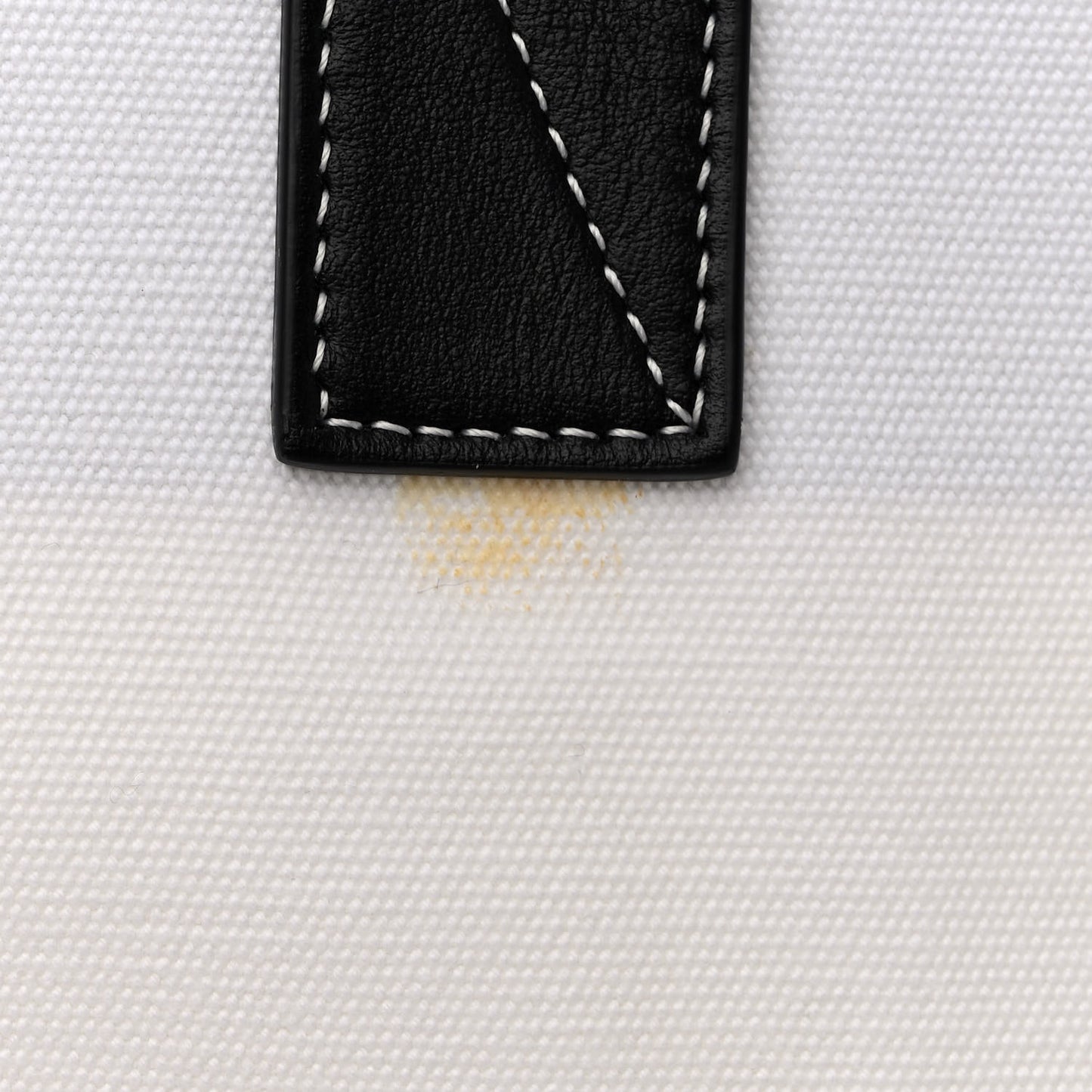 Textile Medium Made In Tote White Black