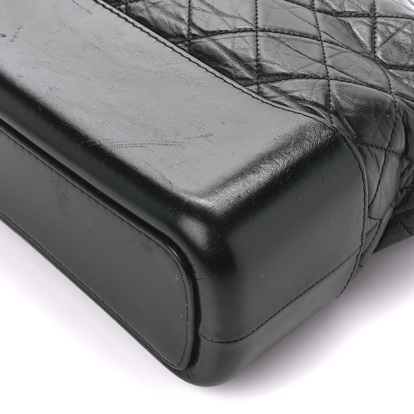 Aged Calfskin Quilted Medium Gabrielle Hobo Black