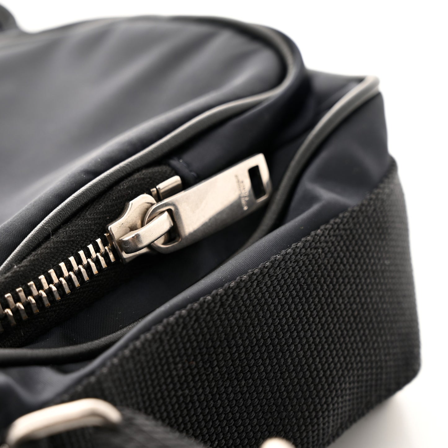 Econyl Nylon City Camera Bag Navy Black