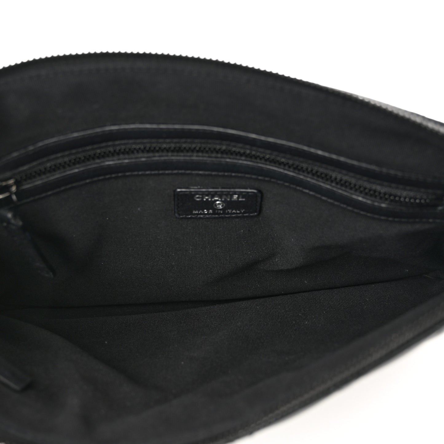 Pearly Lambskin Quilted Medium Cosmetic Case So Black
