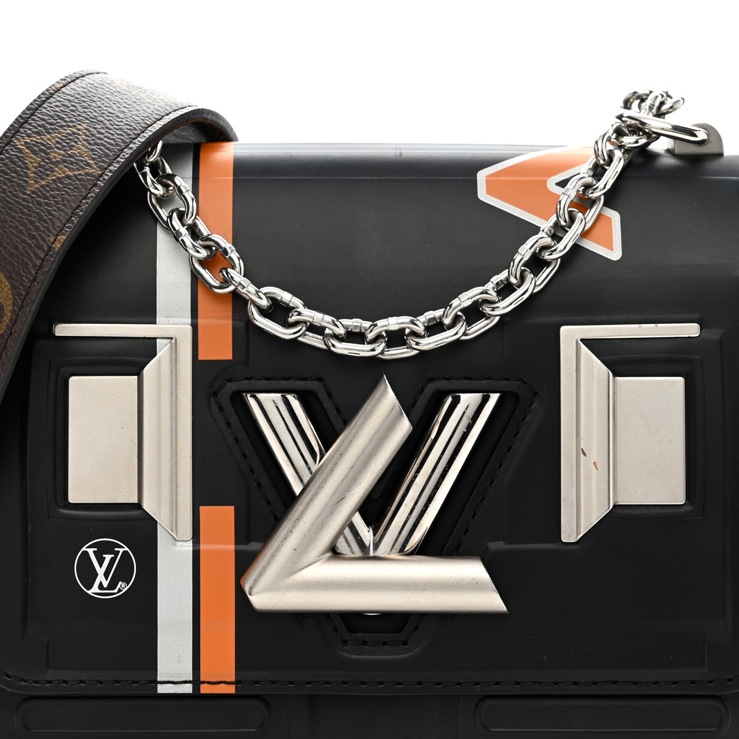 ★来愛です★出品No.7【LOUIS VUITTON】ショルダーバッグ LOUIS VUITTON Victoire Monogram Canvas Crossbody Bag Black
