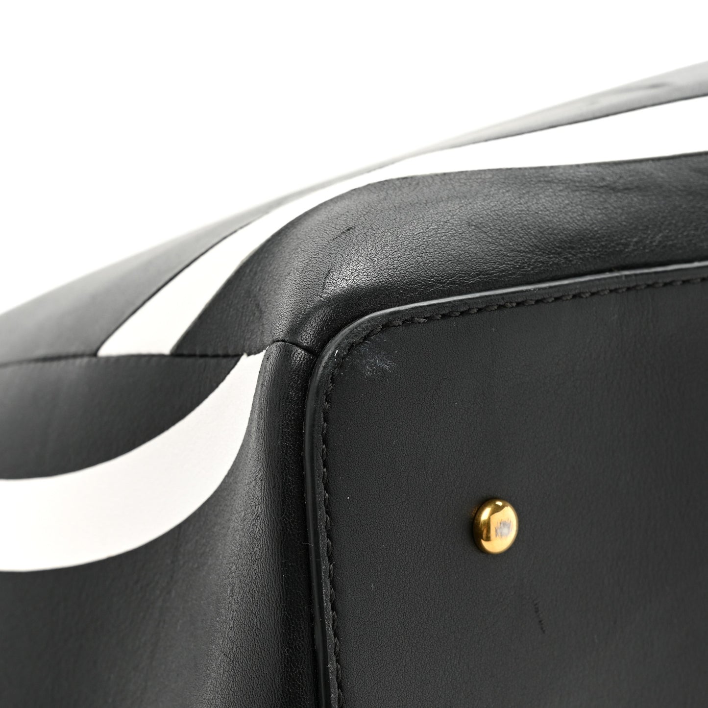 Nappa VLogo Medium Escape Tote Black