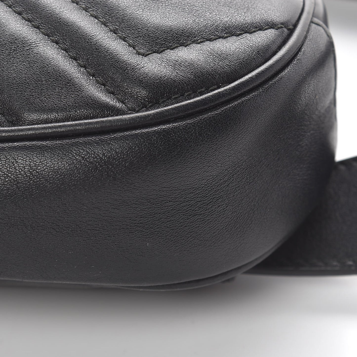 Calfskin Matelasse GG Marmont Belt Bag 85 34 Black