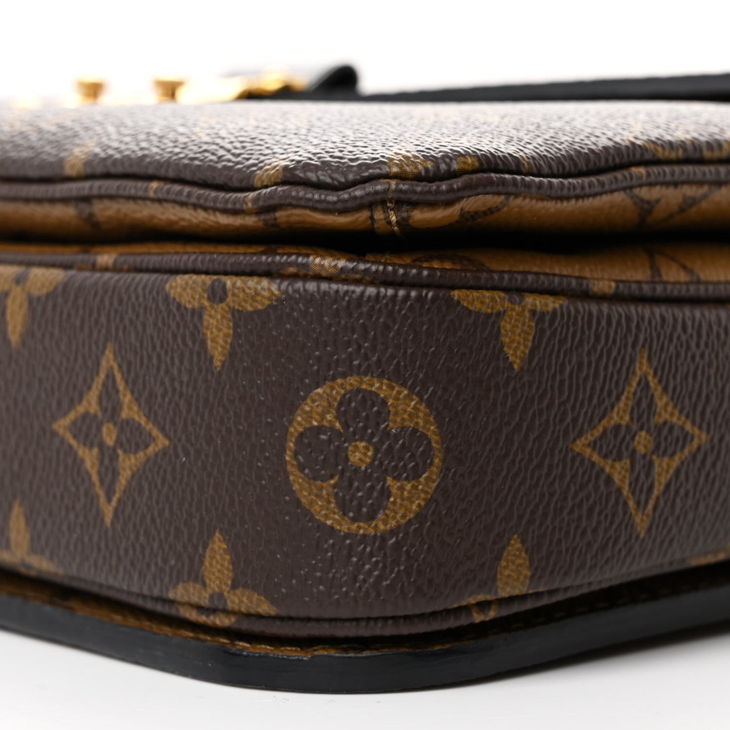 Reverse Monogram Pochette Metis