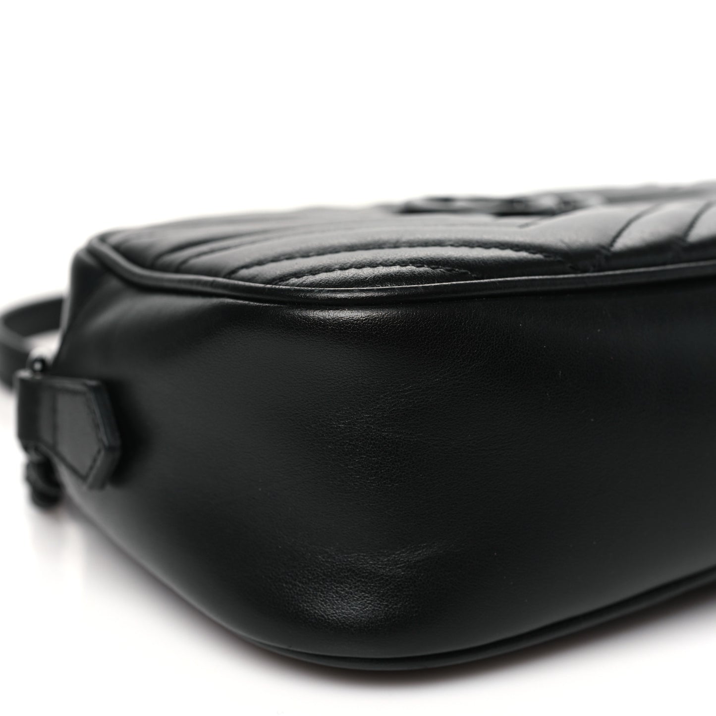 Calfskin Matelasse Monochrome Small GG Marmont Chain Shoulder Bag Black