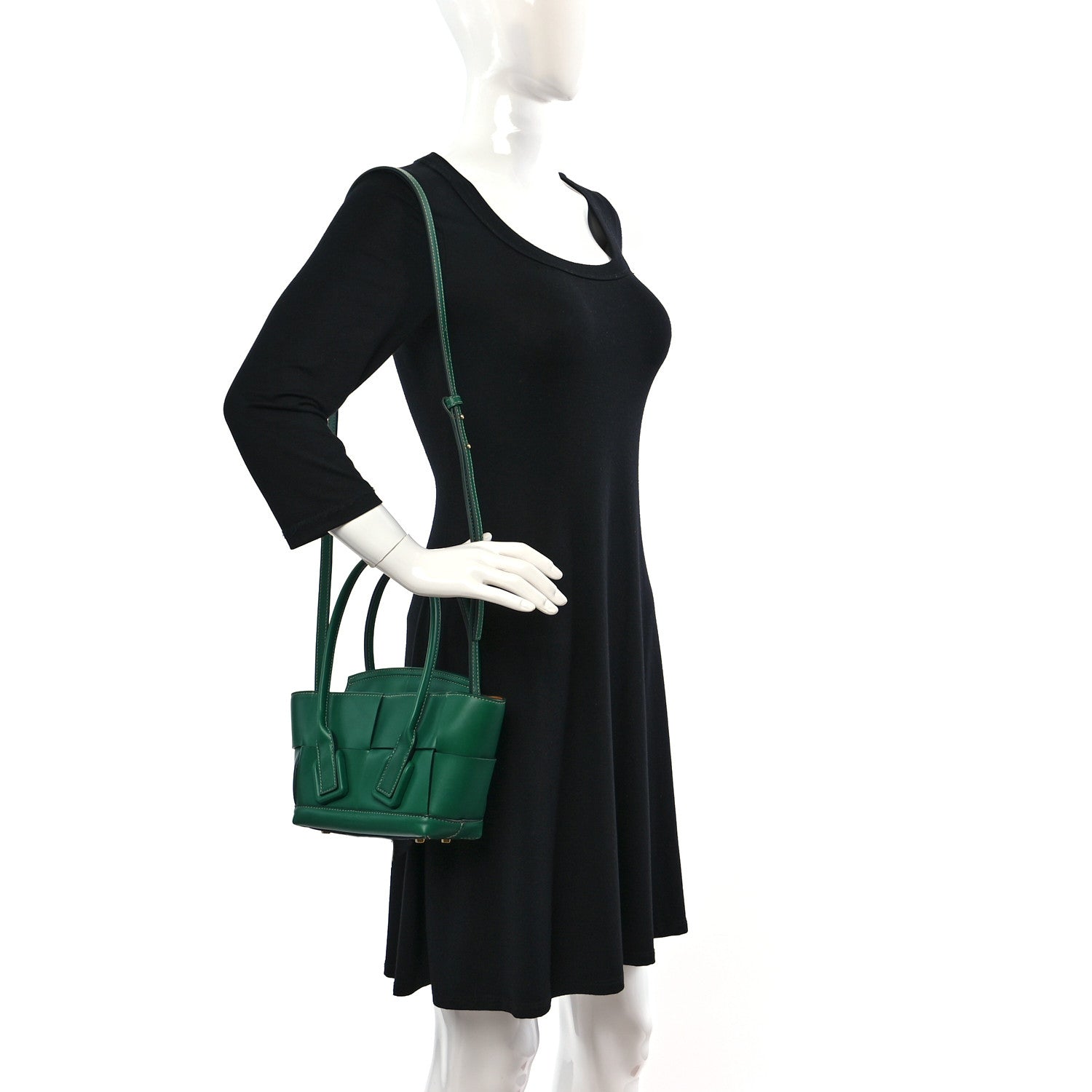 Bottega Veneta Calfskin Mini Maxi Intrecciato Arco Green 3 of 9
