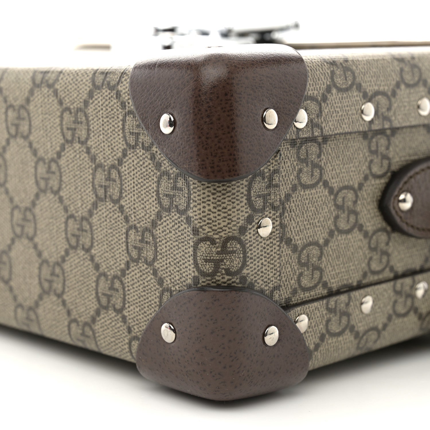 Gucci GG Supreme Monogram Globe-Trotter Beauty Case Brown 10 of 11