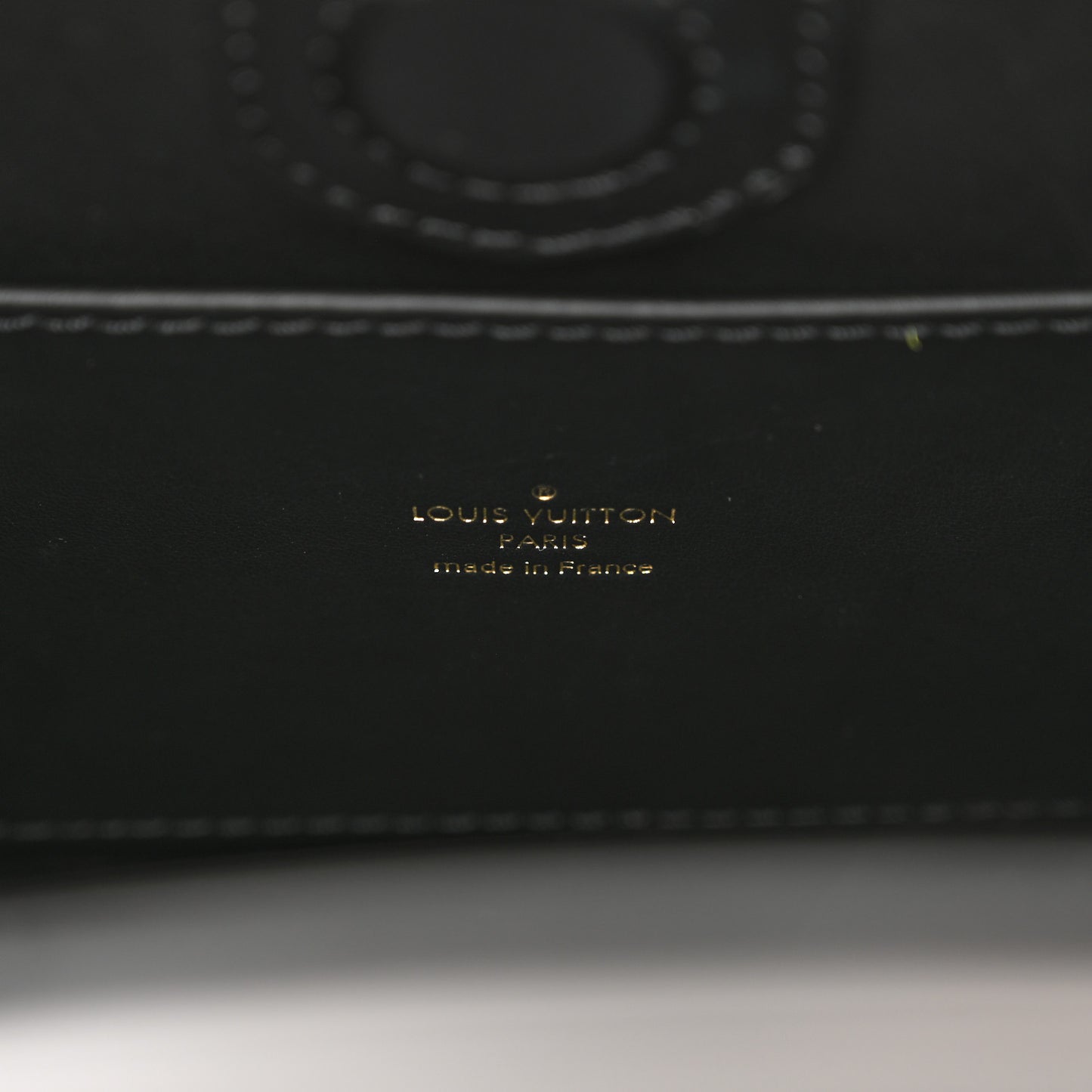 Calfskin Around Me PM White Black
