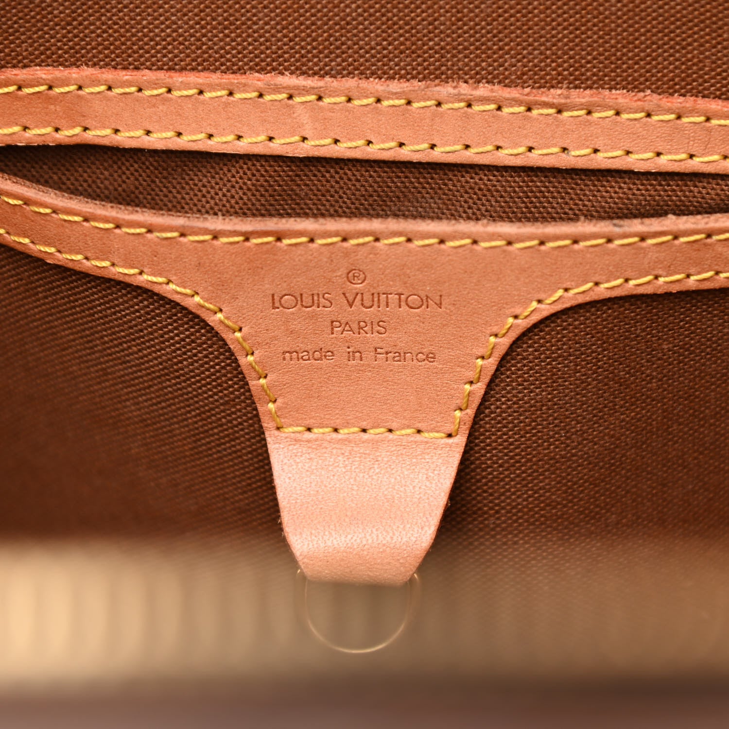 Louis Vuitton Monogram Ellipse MM 5 of 9