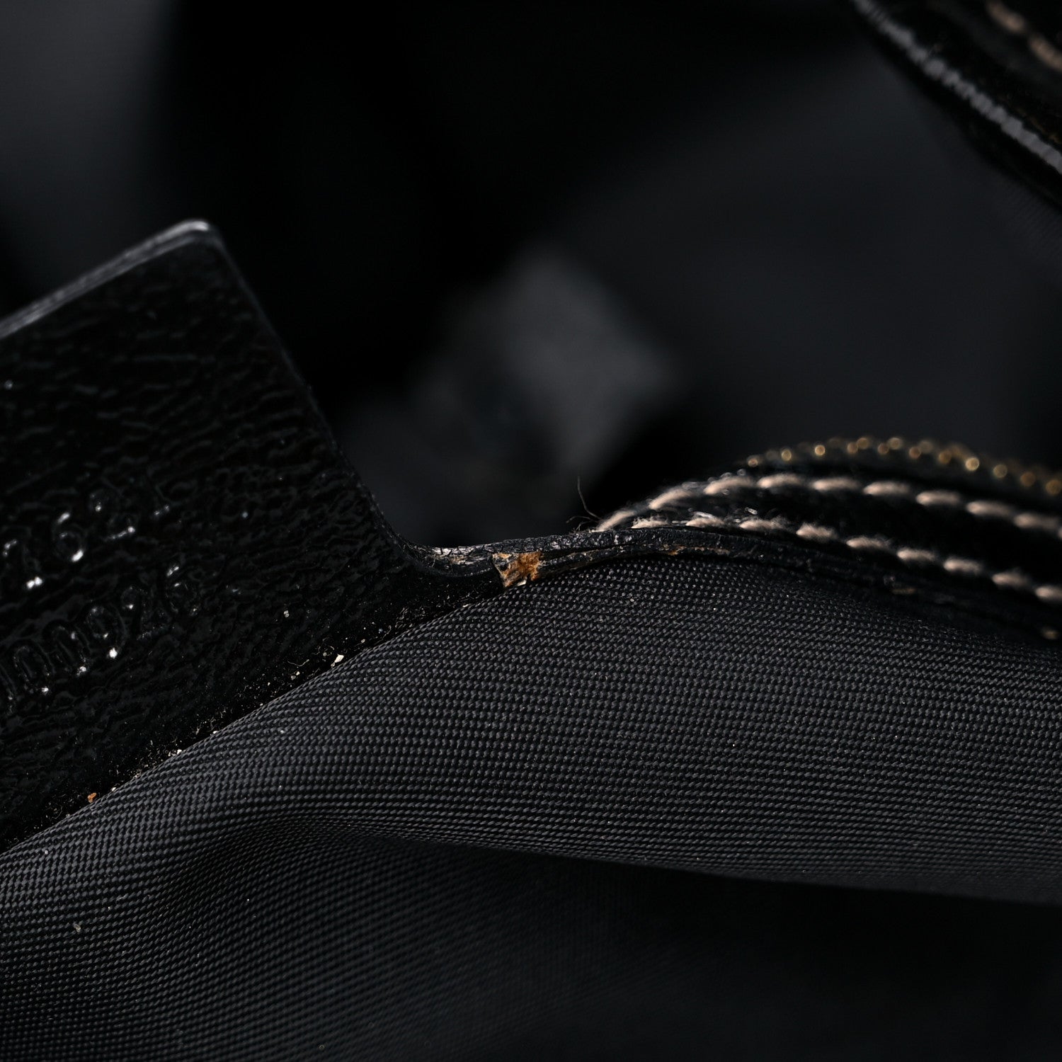 Gucci Patent Medium Pelham Shoulder Bag Black 10 of 21