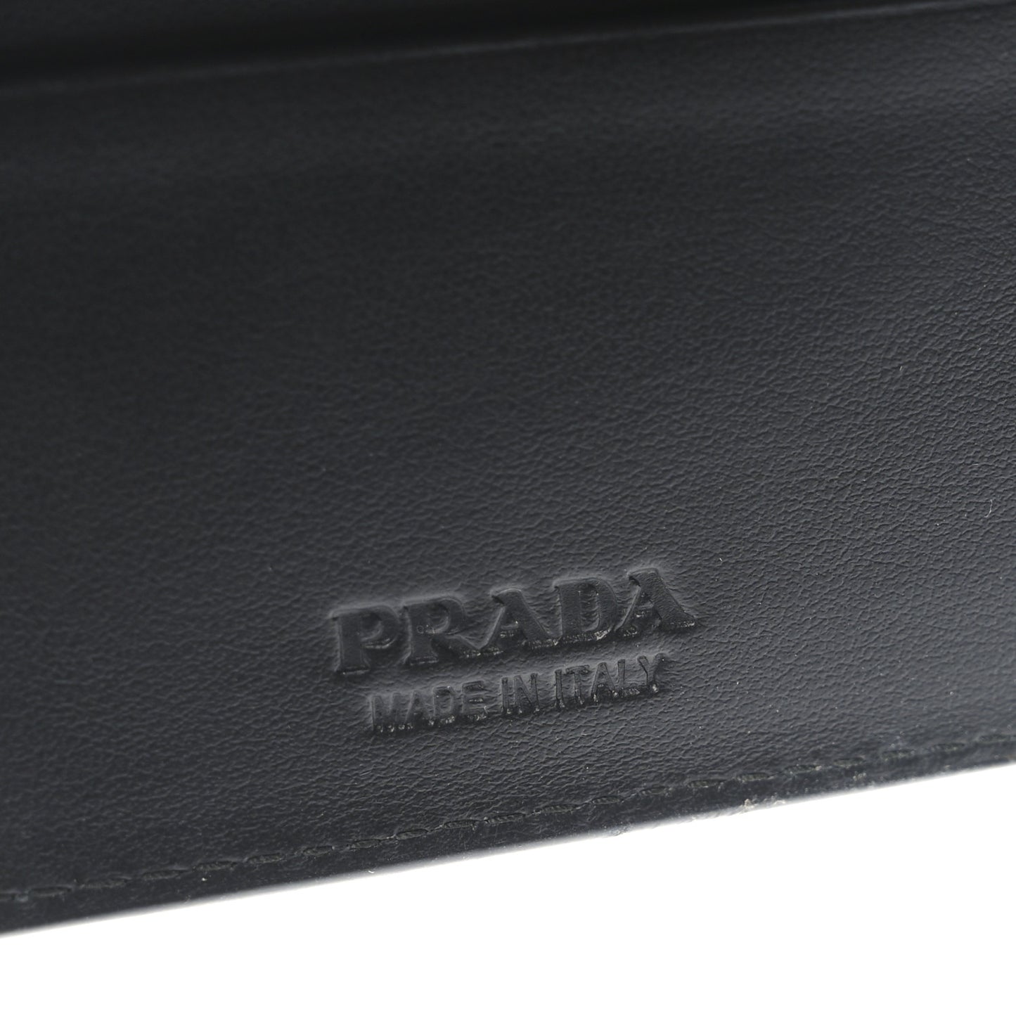 Spazzolato Triangle Bi-Fold Wallet Argento