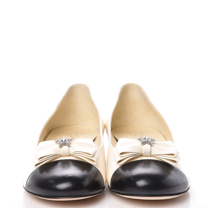 Chanel Lambskin Cap Toe Crystal Star Flats 38.5 White Black 2 of 9