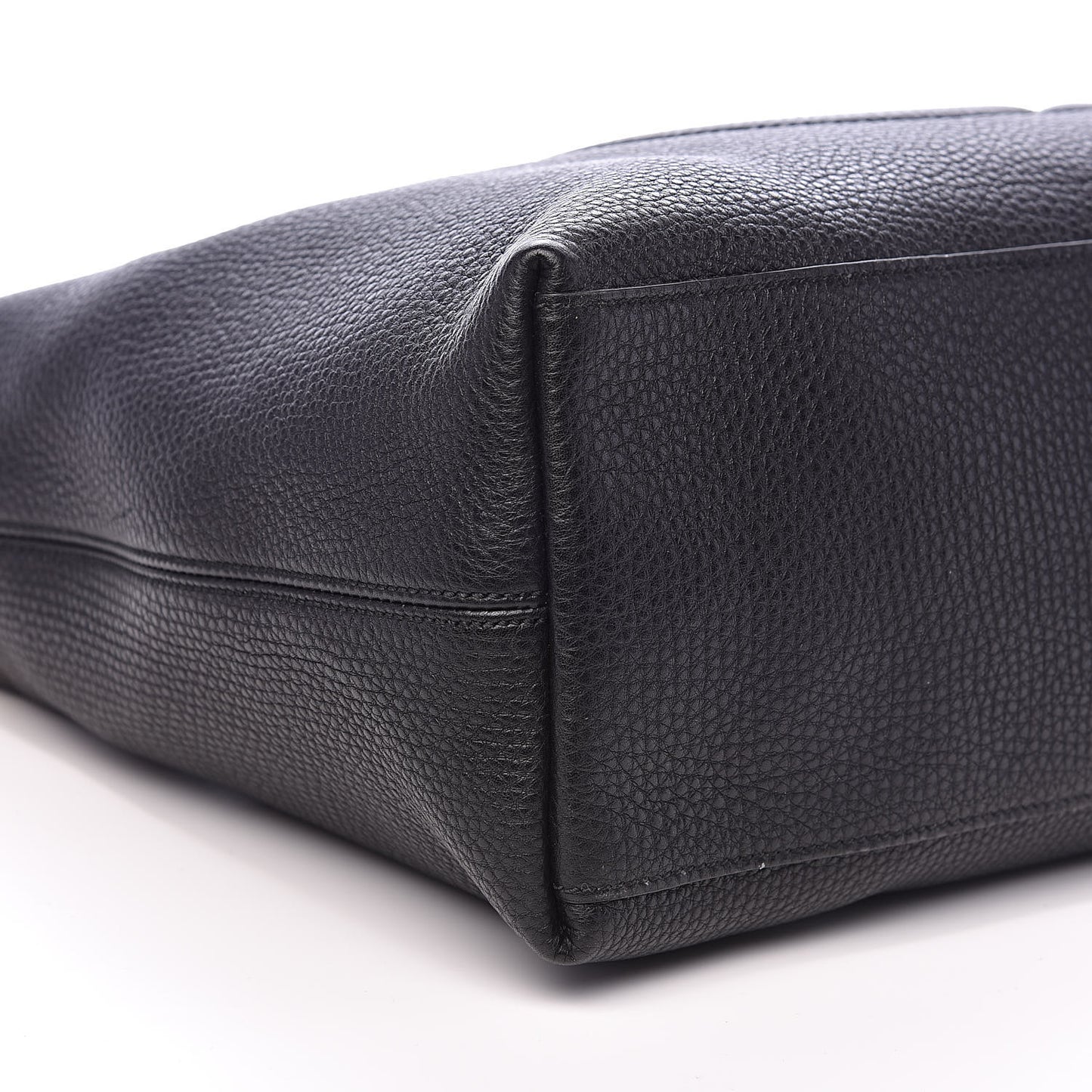 Pebbled Calfskin Medium Soho Chain Shoulder Bag Black