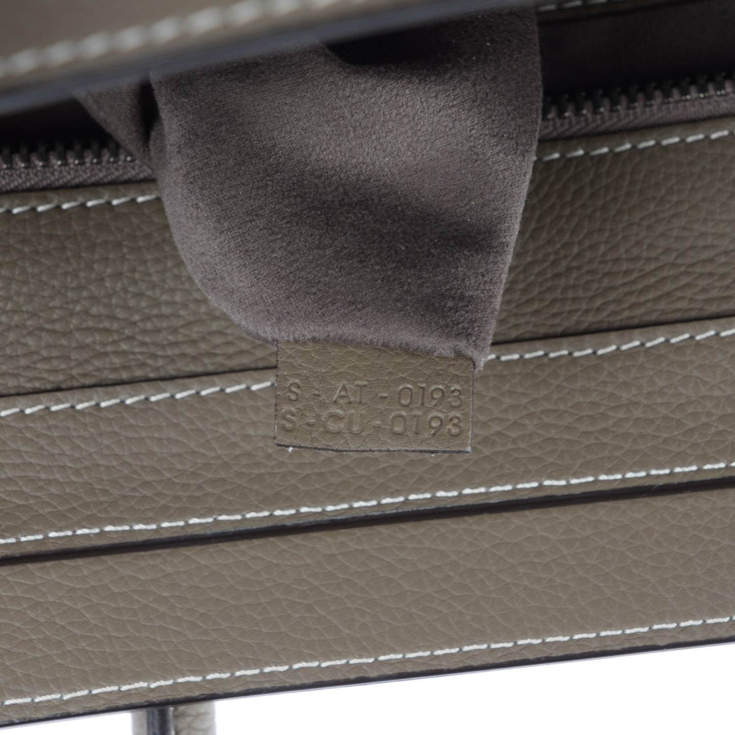 Drummed Calfskin Mini Luggage Souris