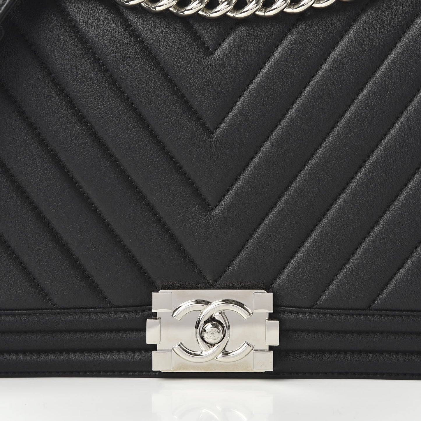 Calfskin Chevron Quilted New Medium Boy Flap Black