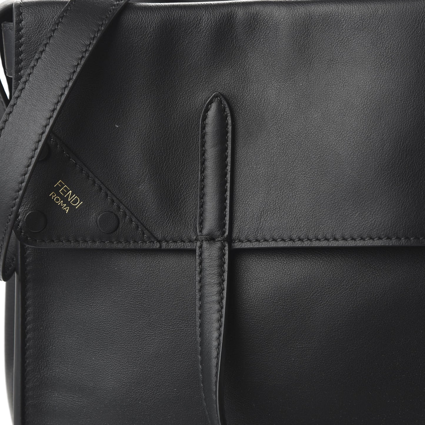 Vitello Grace Matte Large Flip Tote Black
