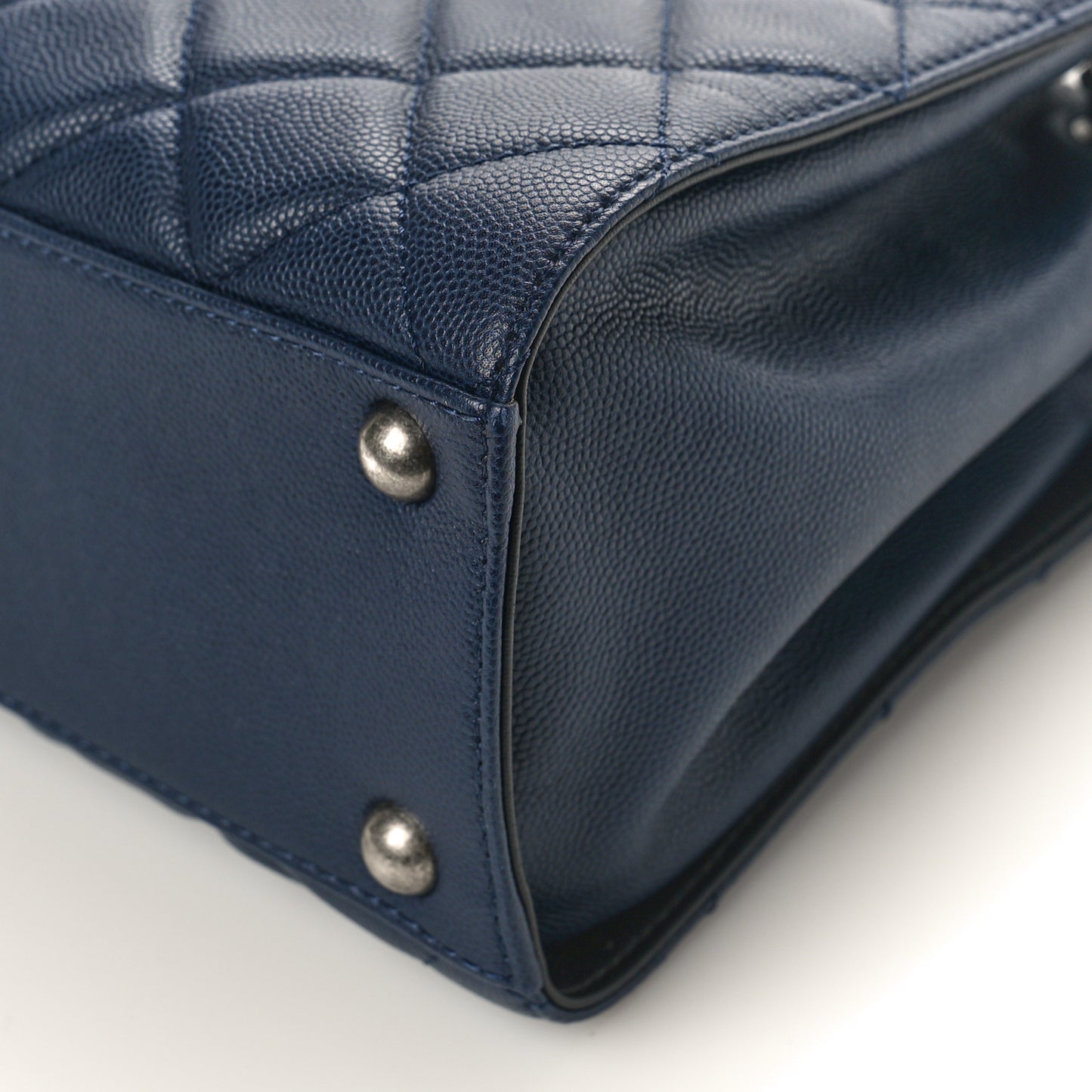 Caviar Quilted Small CC Bucket Bag Navy