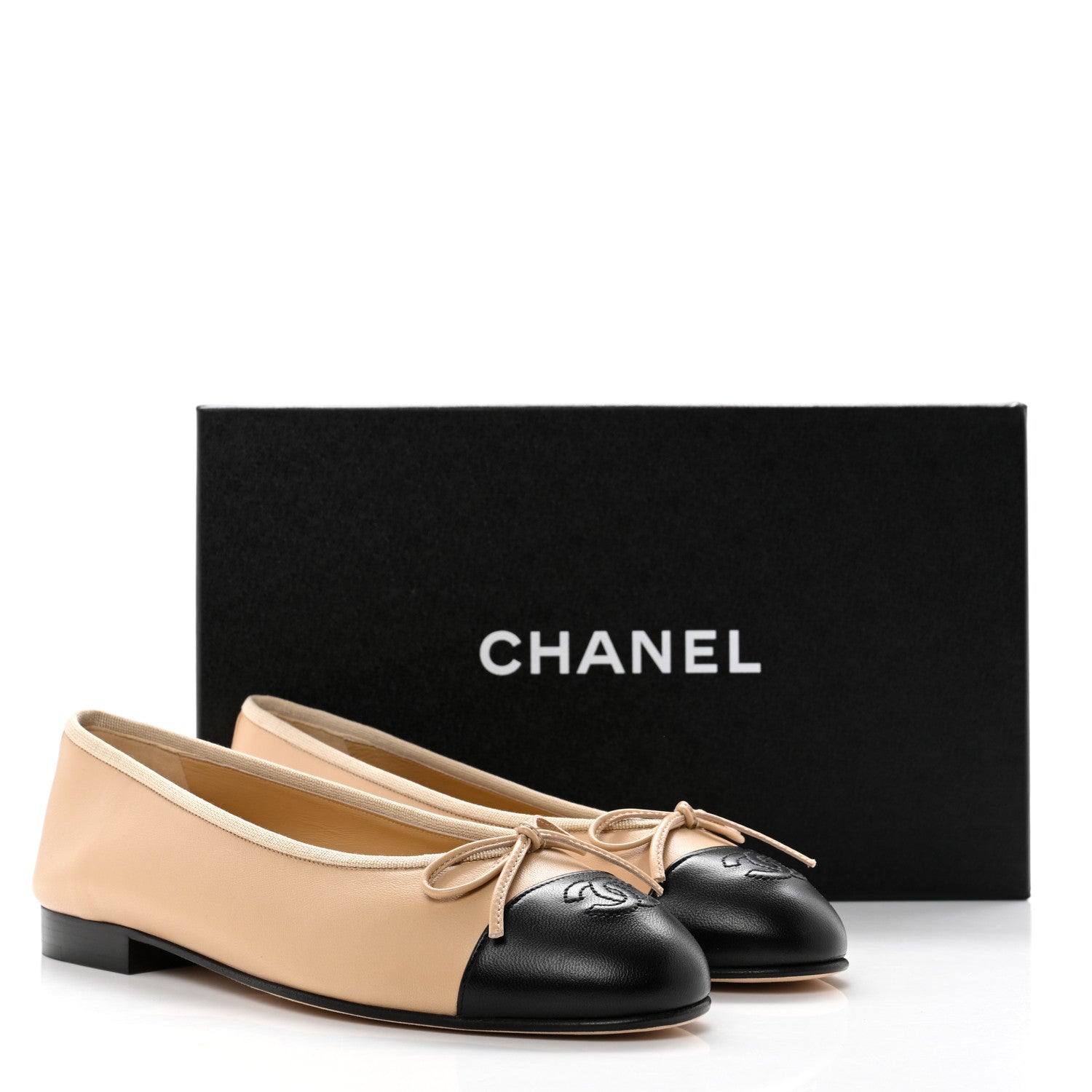 Chanel Lambskin Cap Toe CC Ballerina Flats 38 Beige Black 9 of 9