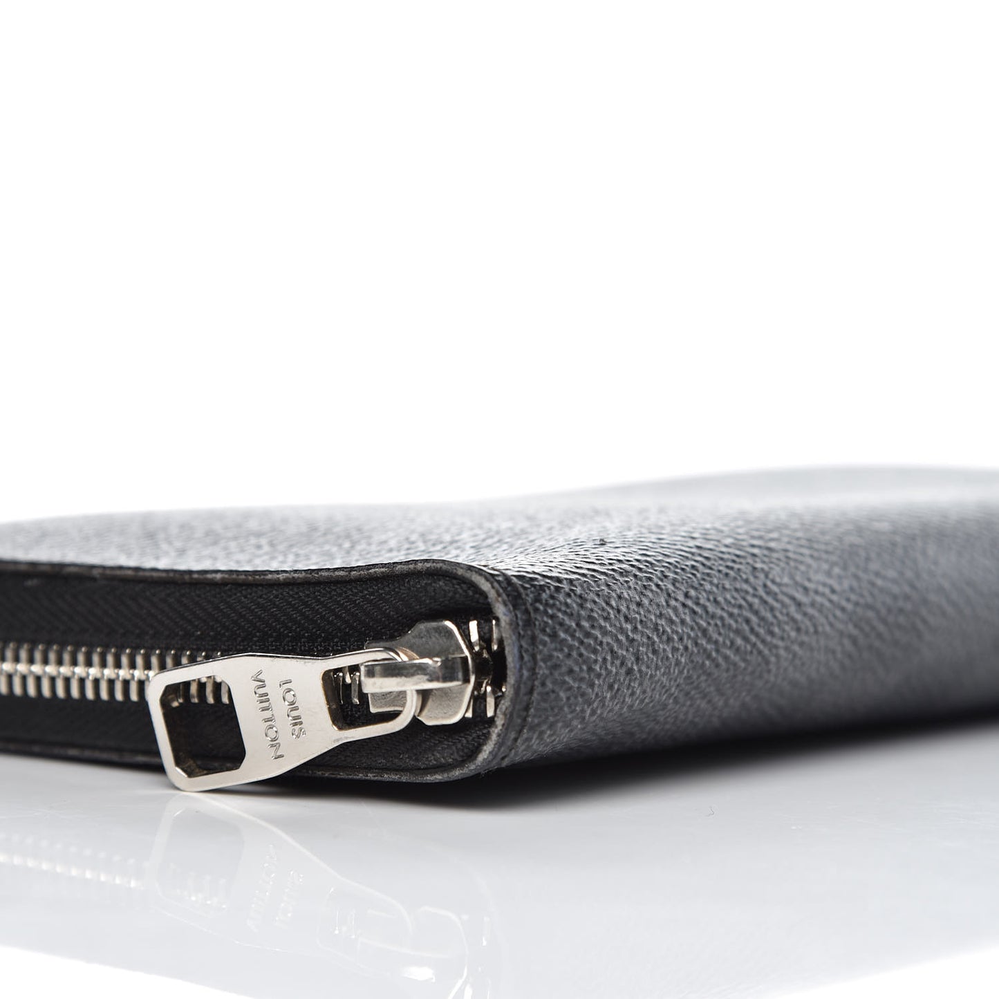 Damier Graphite Zippy Organizer Wallet