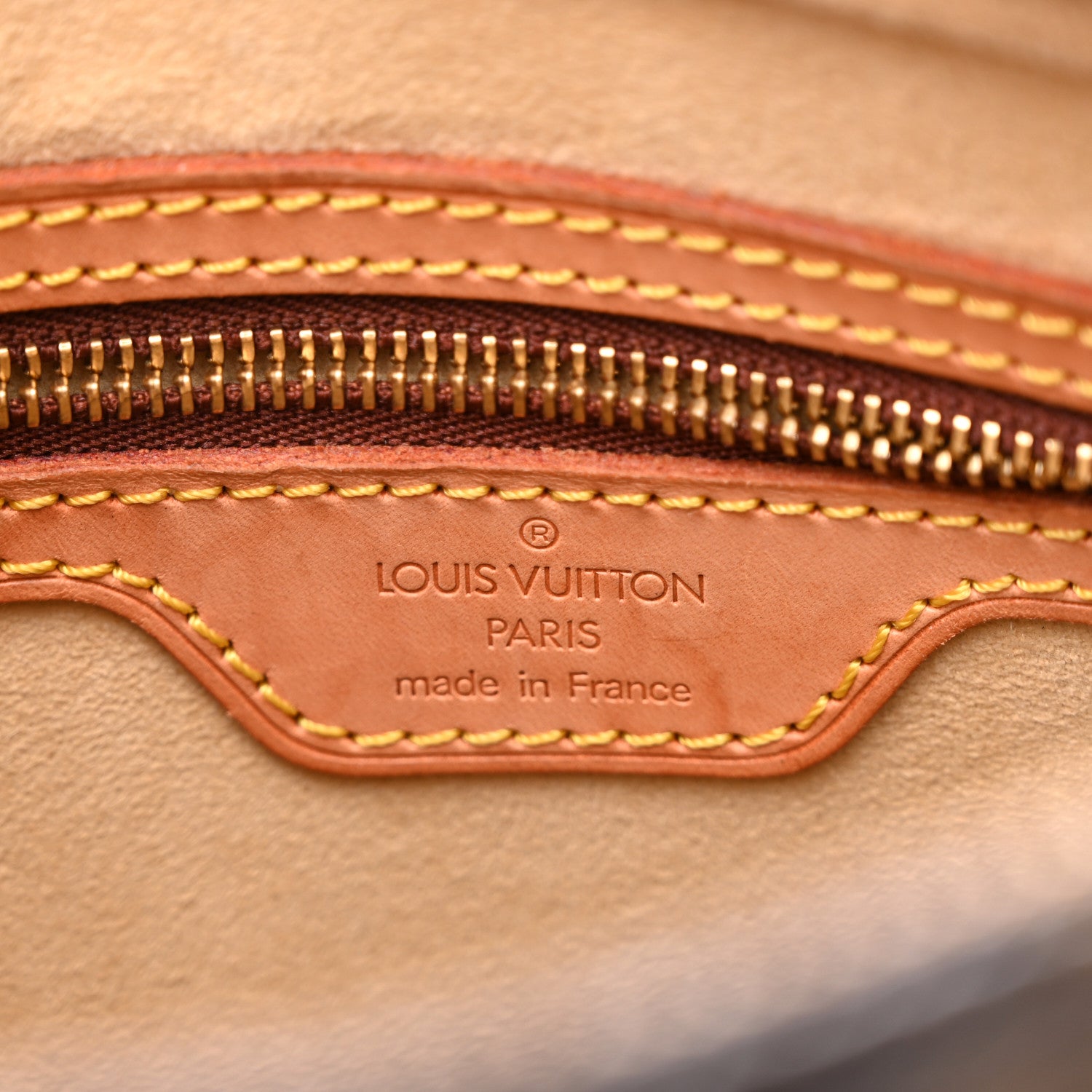 Louis Vuitton Monogram Looping MM 6 of 12