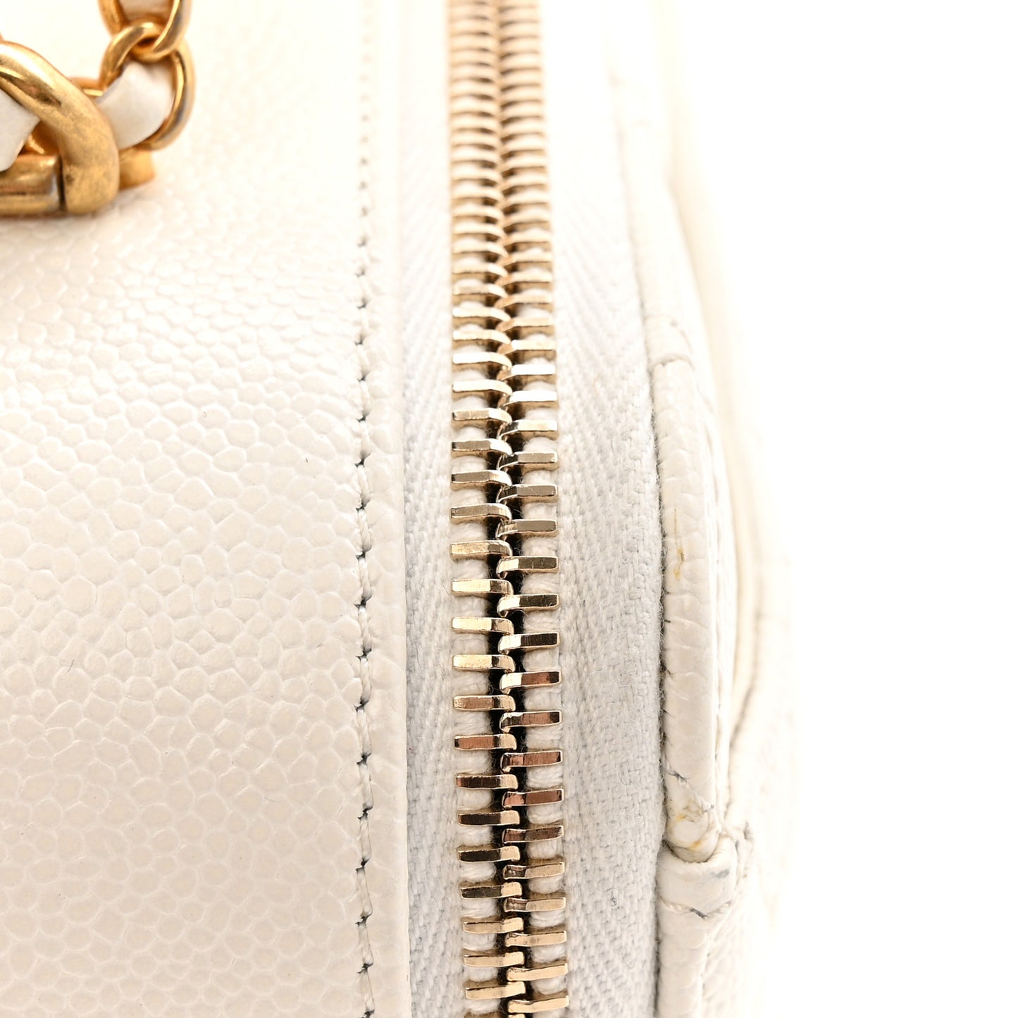 Caviar Quilted Chain Top Handle Vanity Case White
