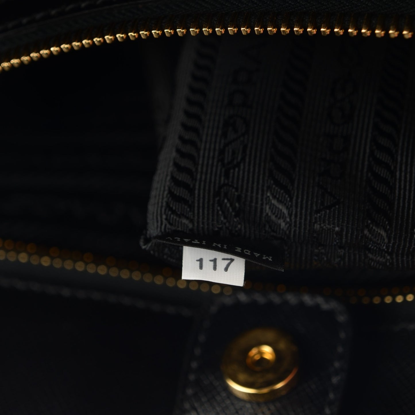 Saffiano Lux Large Tote Nero Black