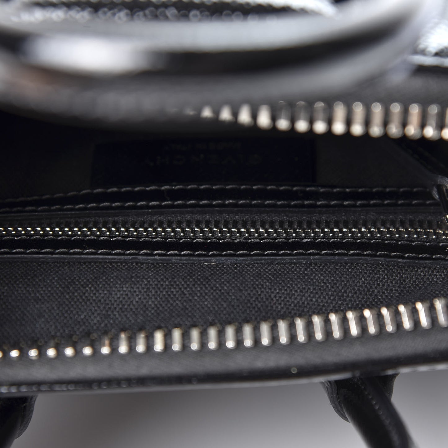 Textured Patent Calfskin Mini Antigona Black