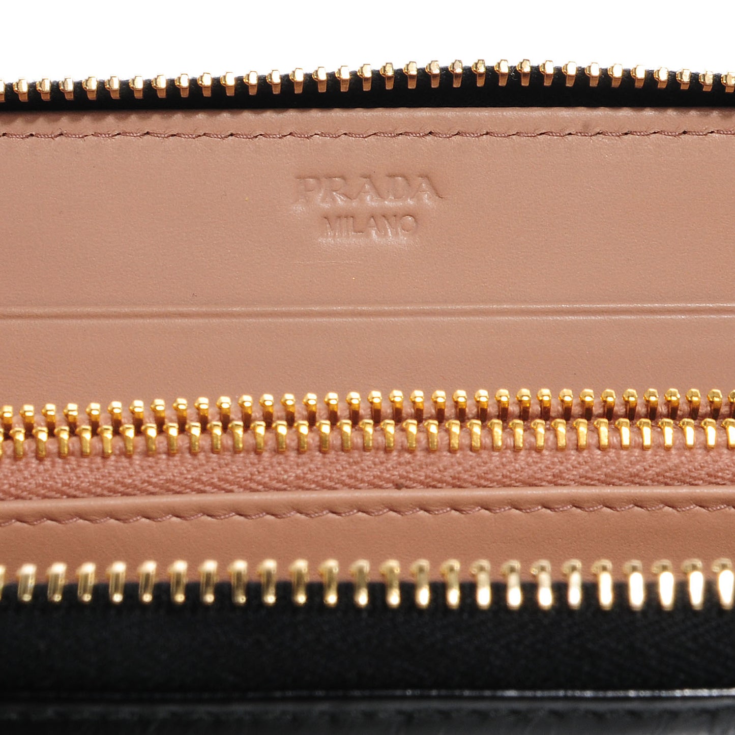 Vitello Shine Zip Around Wallet Nero Black