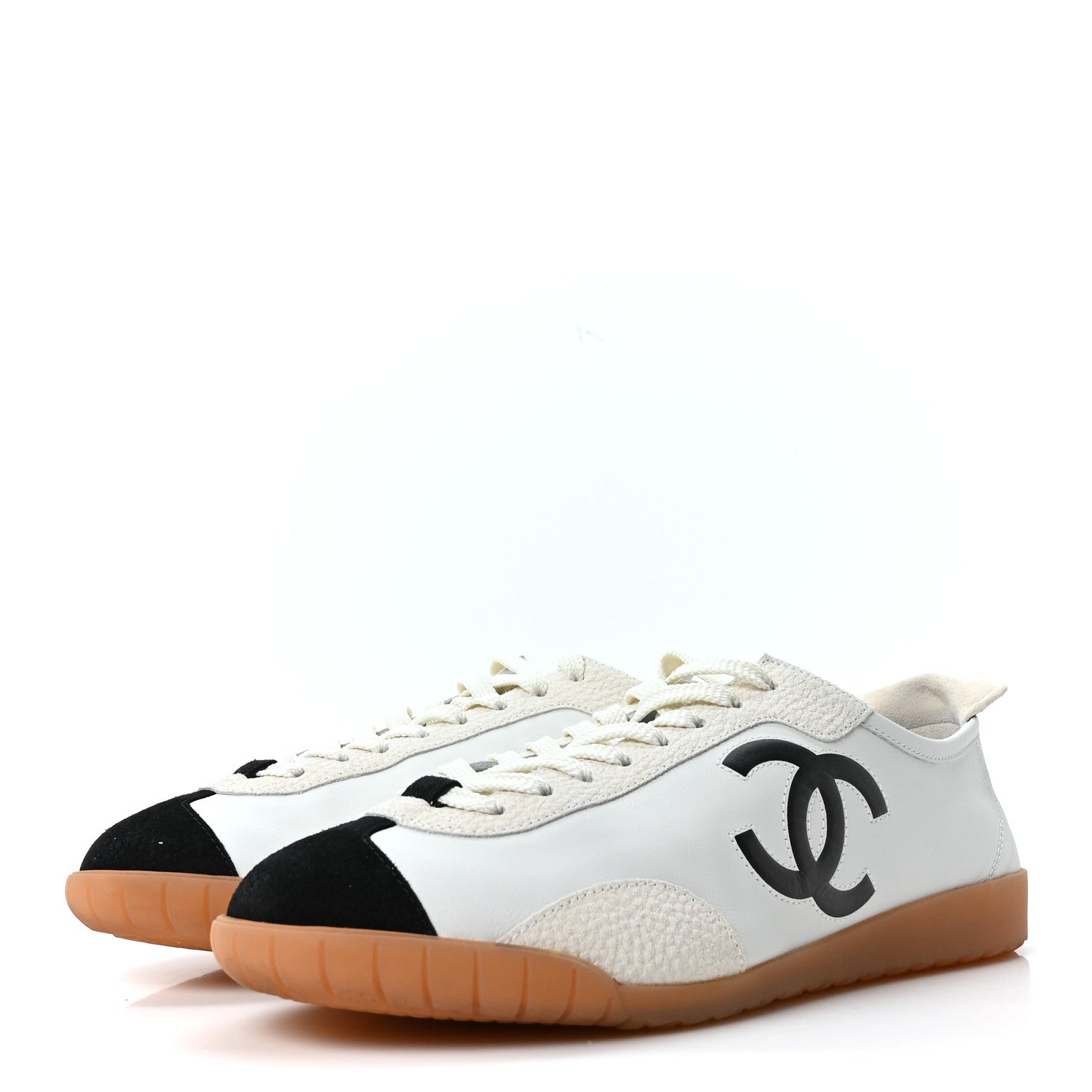 Chanel Calfskin Embossed Suede Womens CC Sneakers 40 White Black 4 of 10