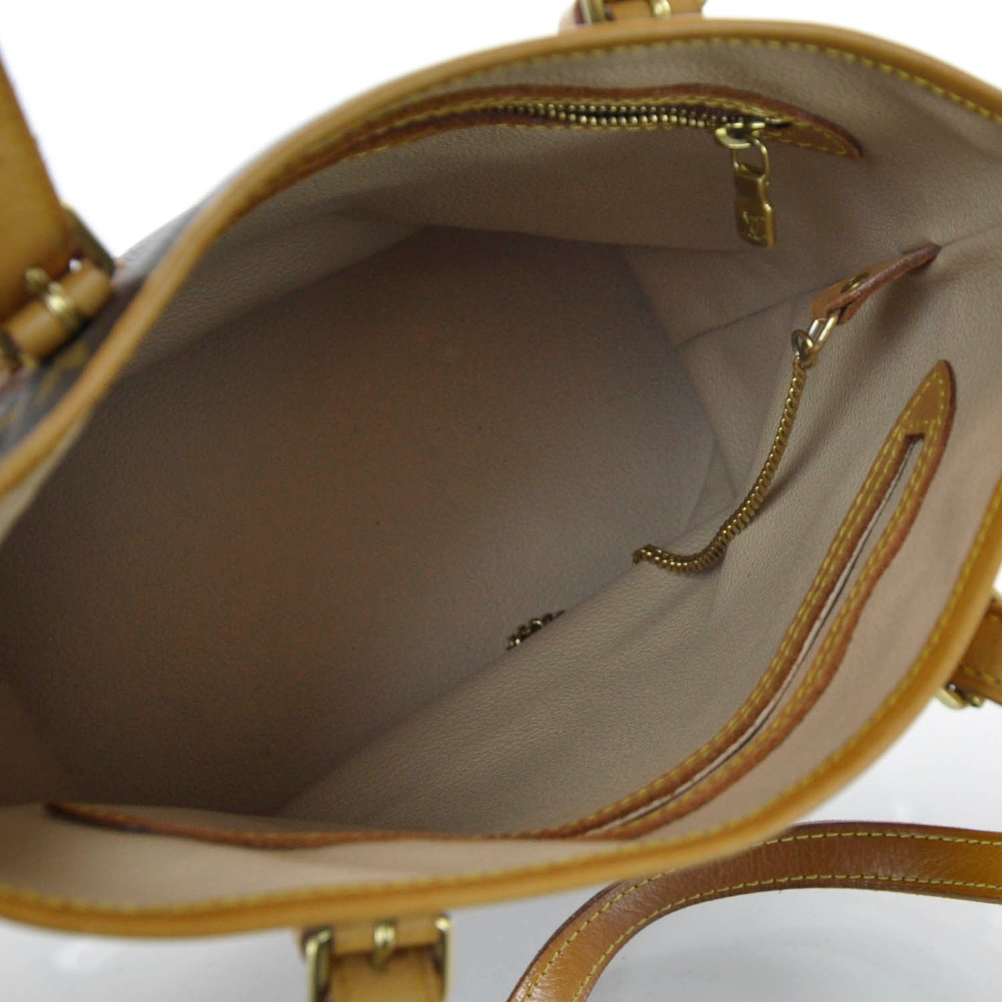 Monogram Petit Bucket 23