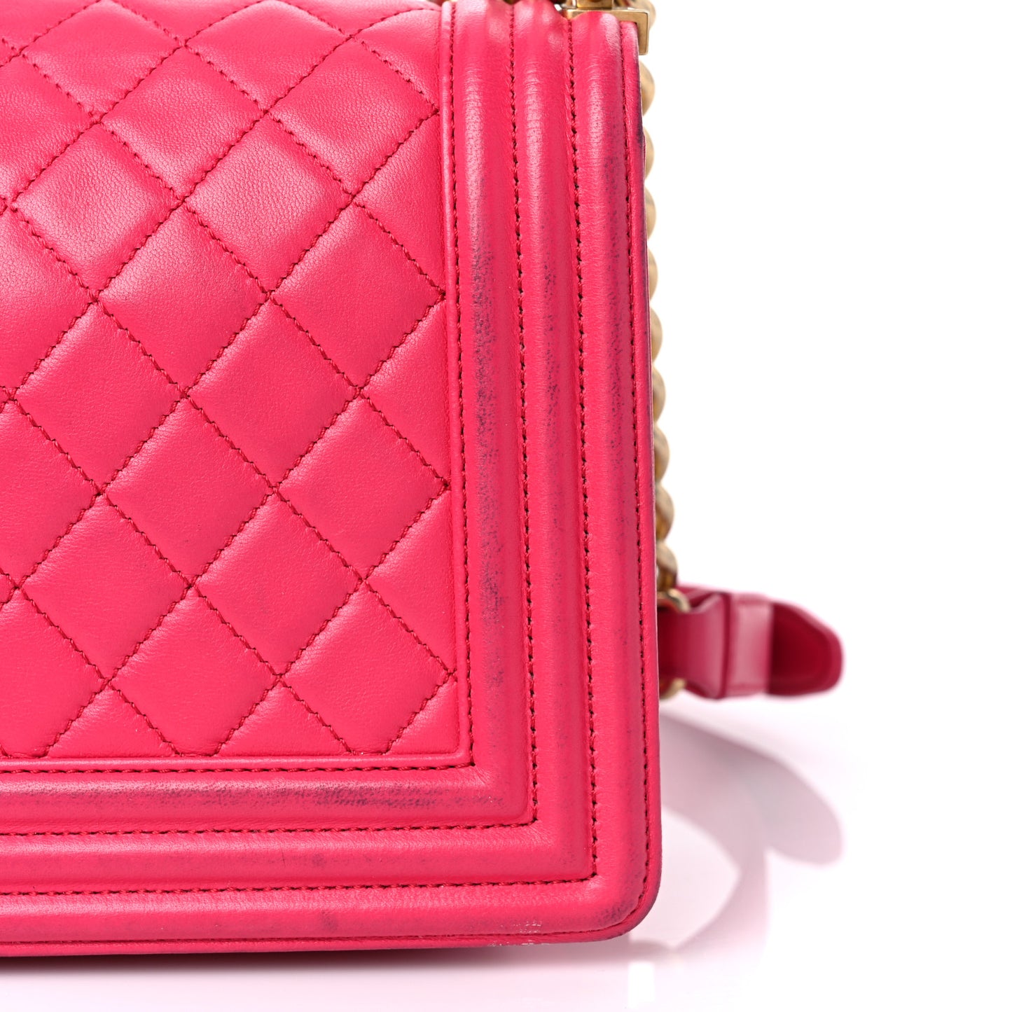 Lambskin Quilted Medium Boy Flap Fuchsia