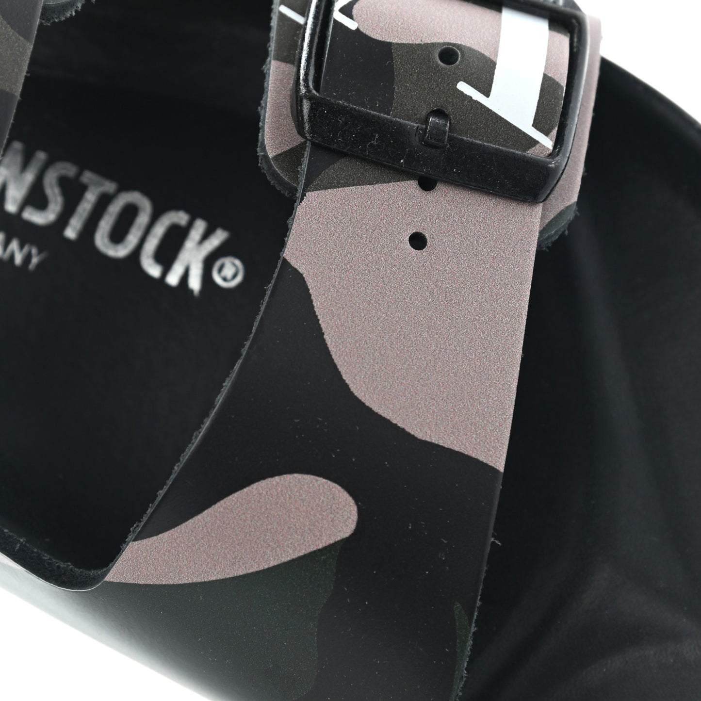 X BIRKENSTOCK Calfskin VLTN Arizona Slide Sandals 40 Army Green Poudre