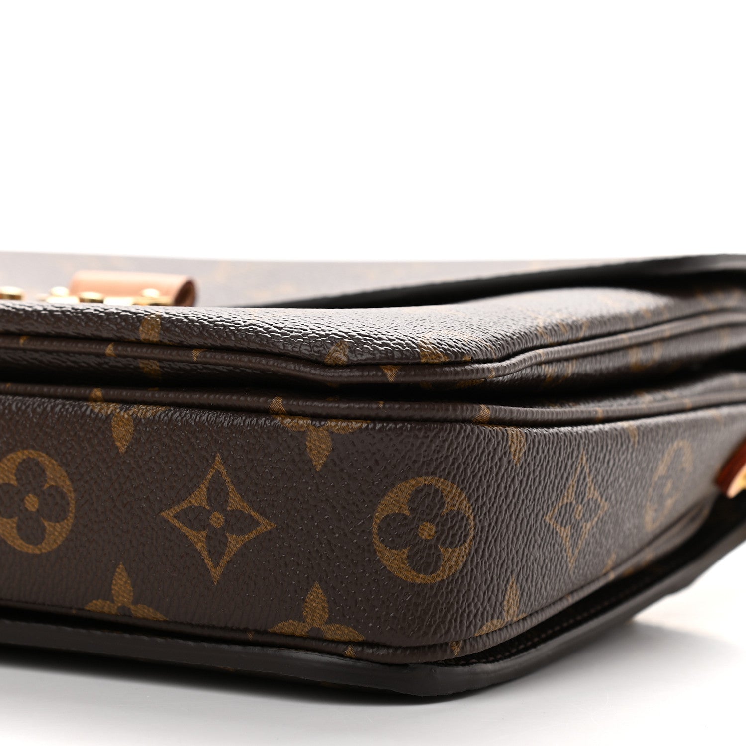 Louis Vuitton Monogram Pochette Metis 8 of 8