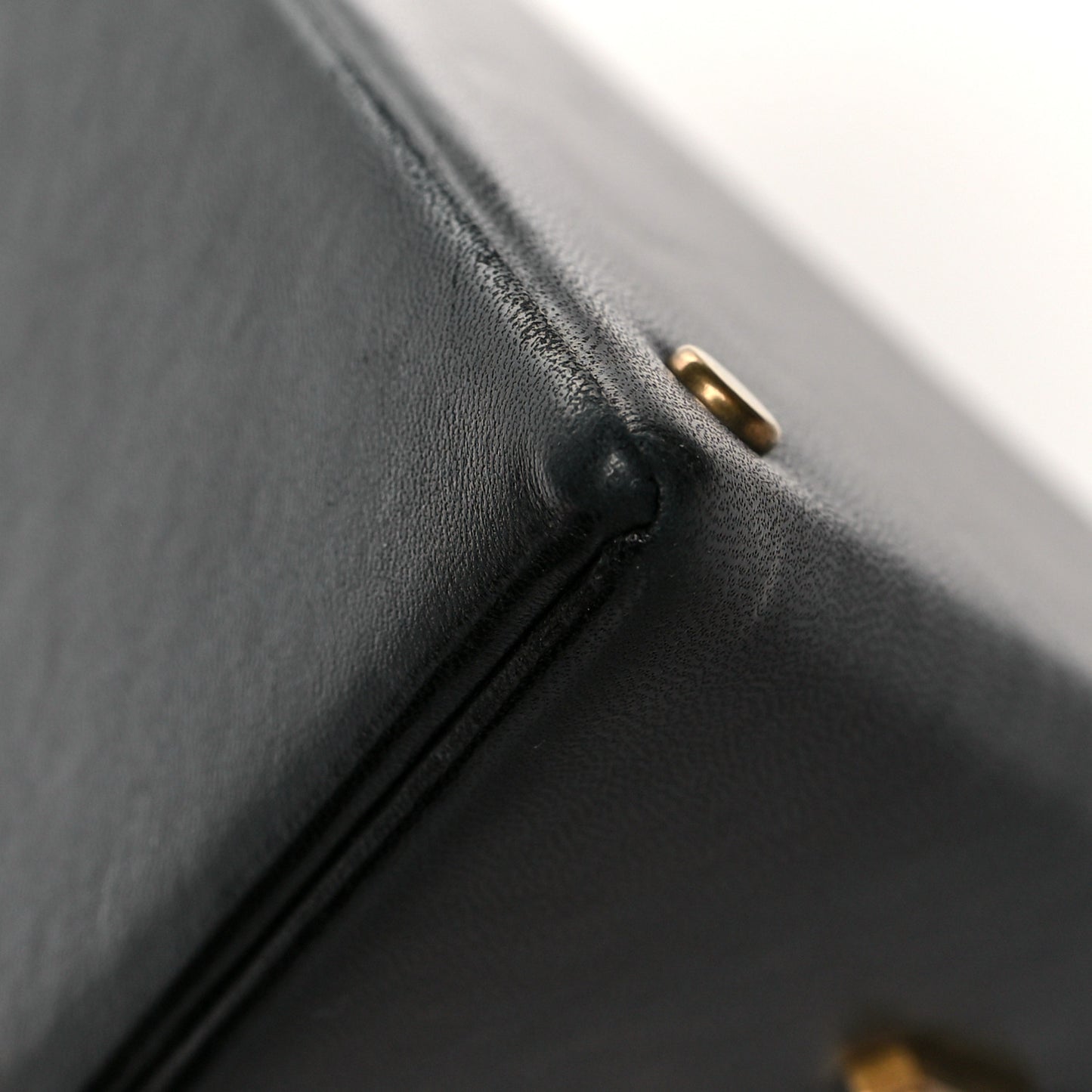 Lambskin Pyramid Clutch Black