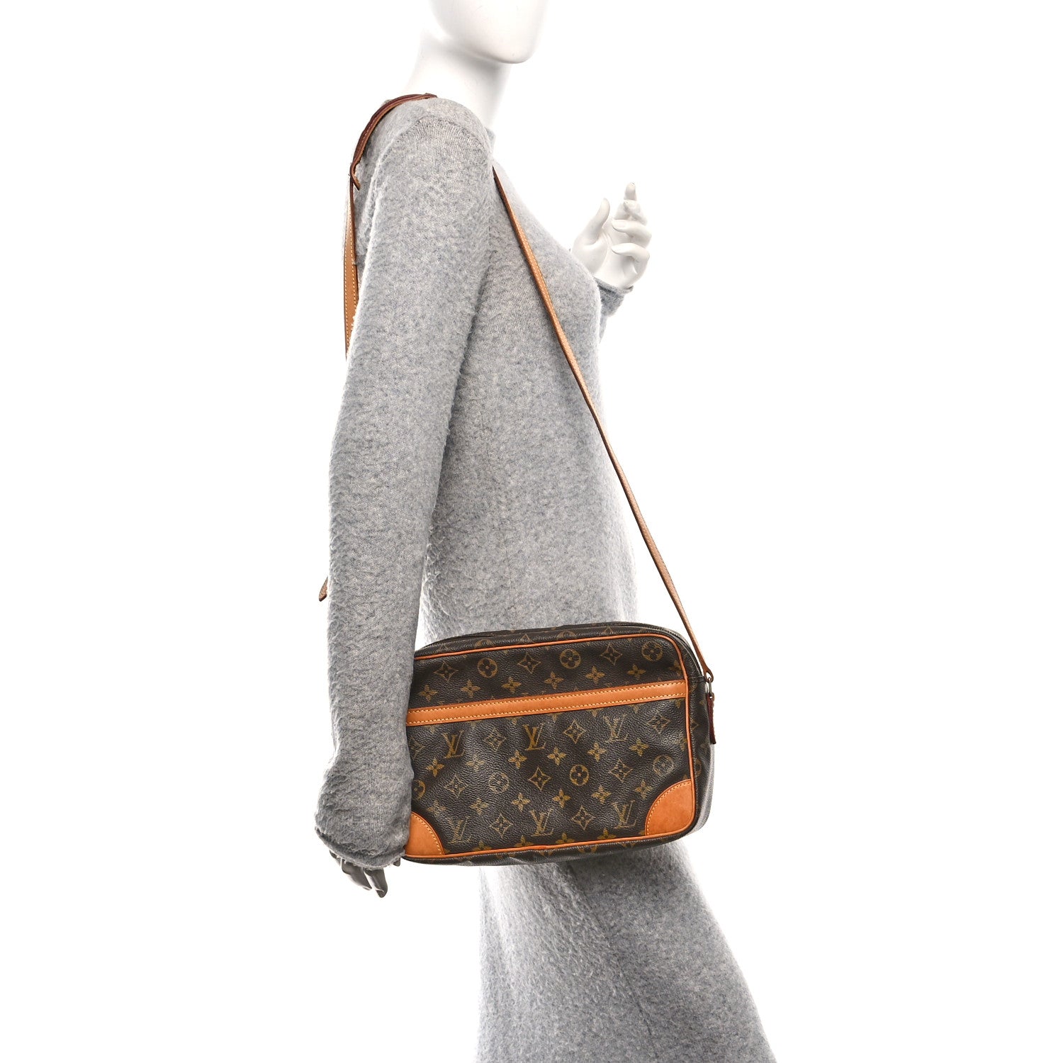 Louis Vuitton Monogram Trocadero 30 2 of 9