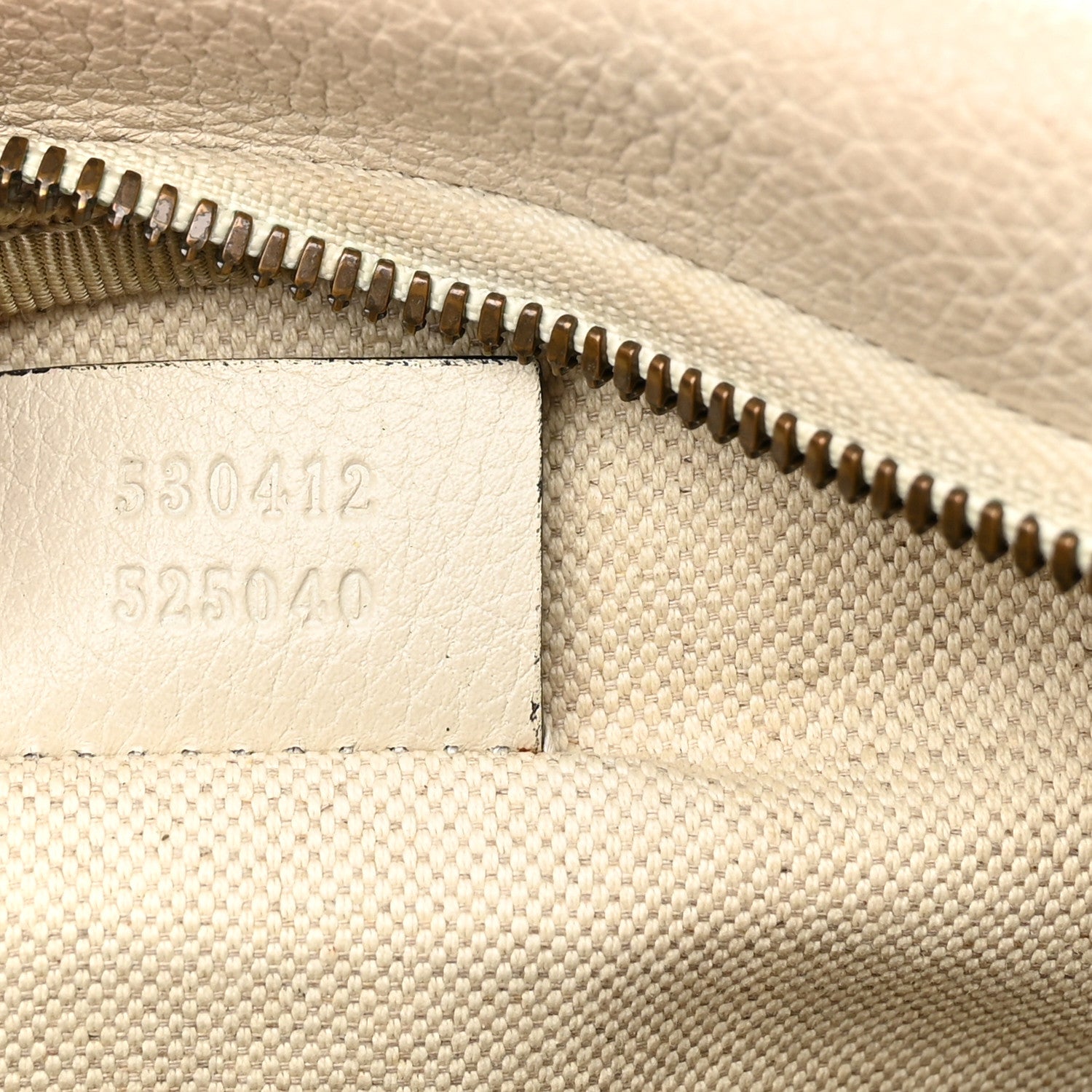 Gucci Grained Calfskin Logo Belt Bag White 7 of 11
