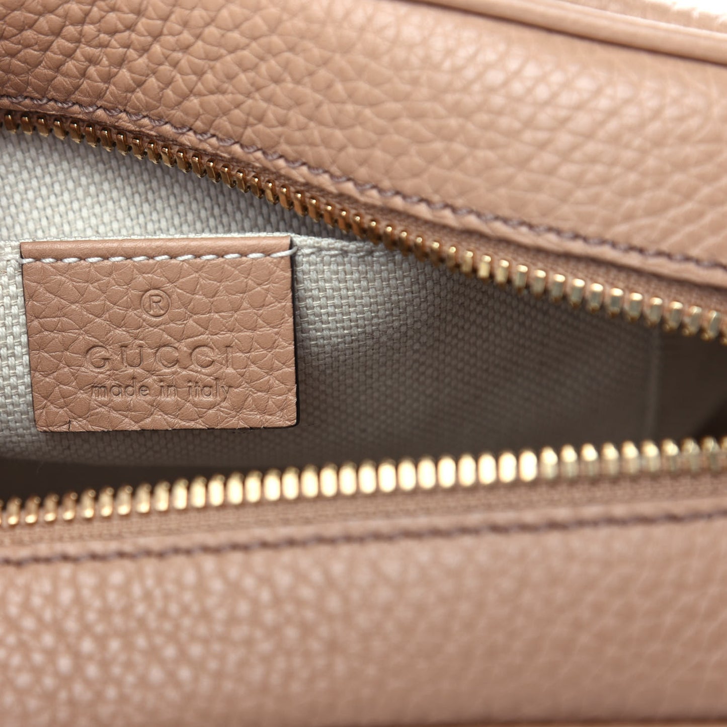 Pebbled Calfskin Small Soho Disco Bag Camelia