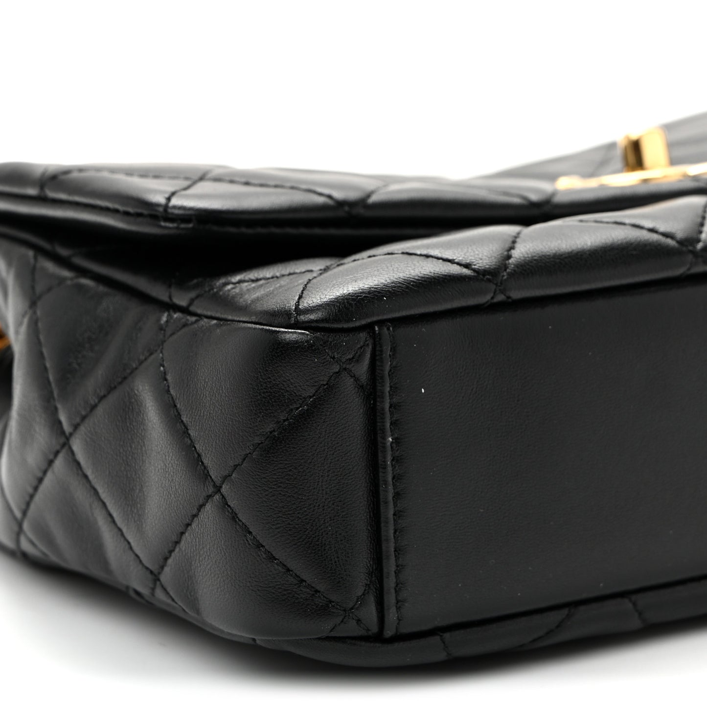 Lambskin Resin Pearl Quilted Flap Black